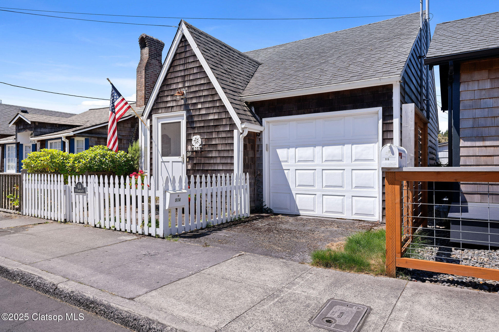 914 N Franklin Street Property Photo 2