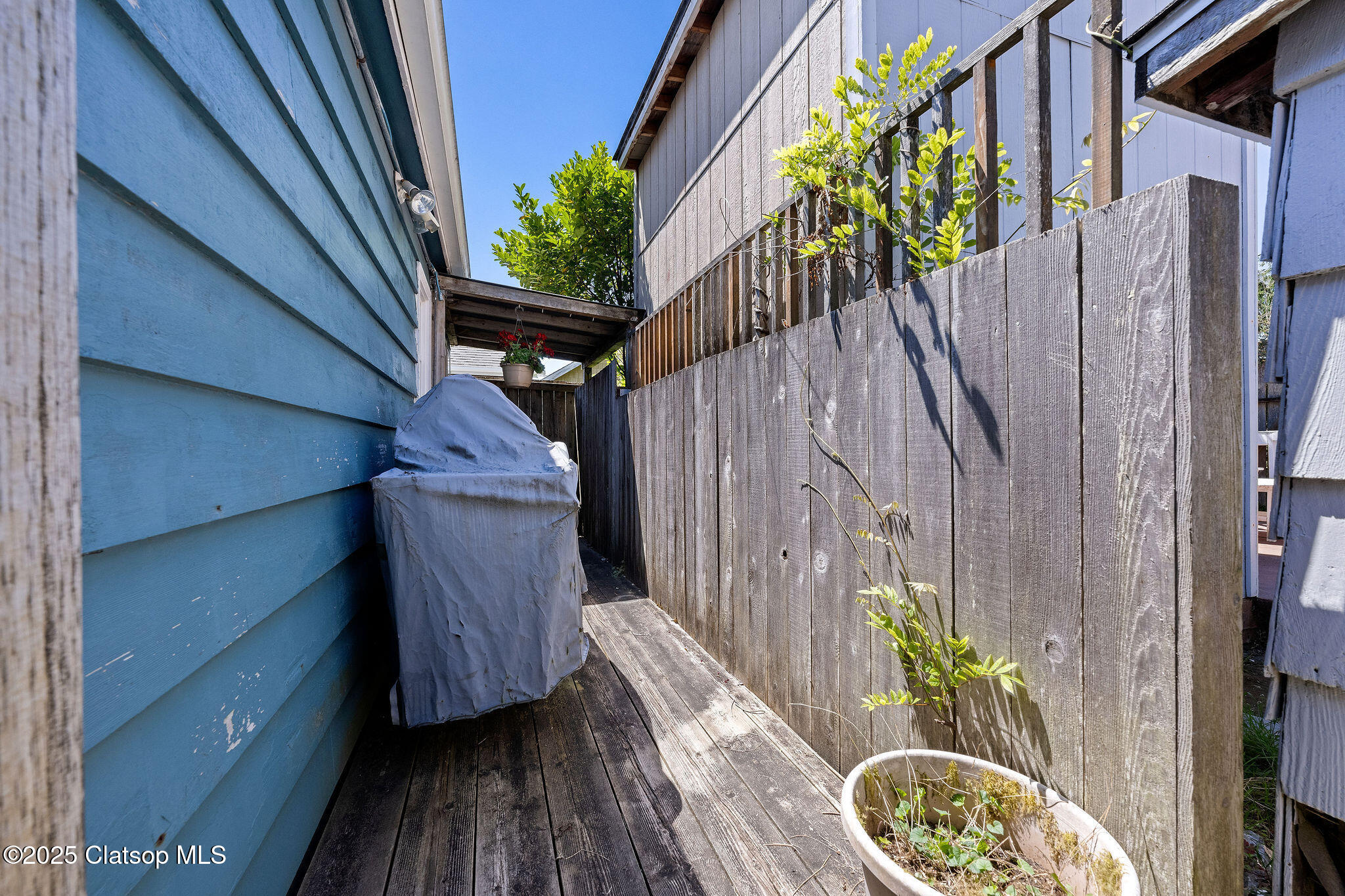 914 N Franklin Street Property Photo 35
