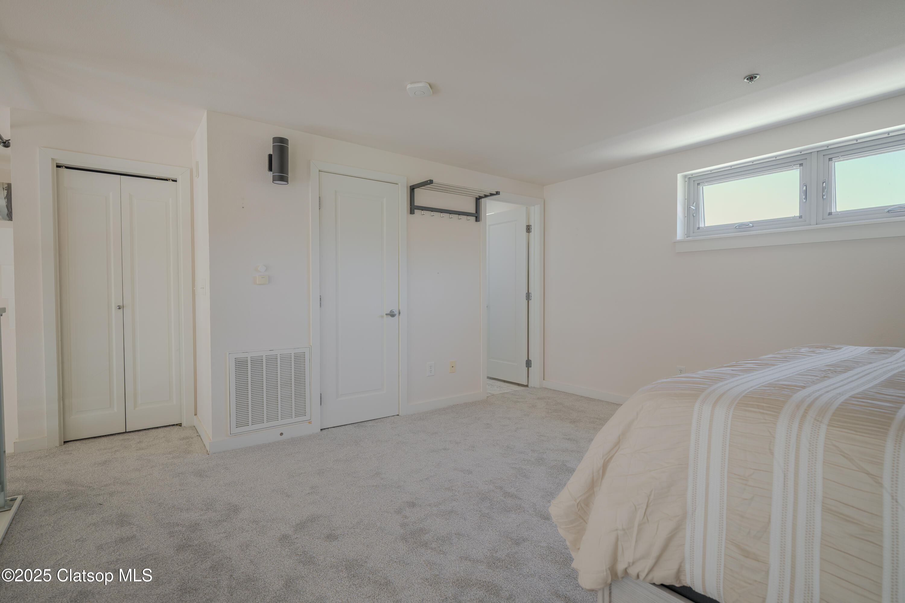 3990 Abbey Lane Property Photo 13