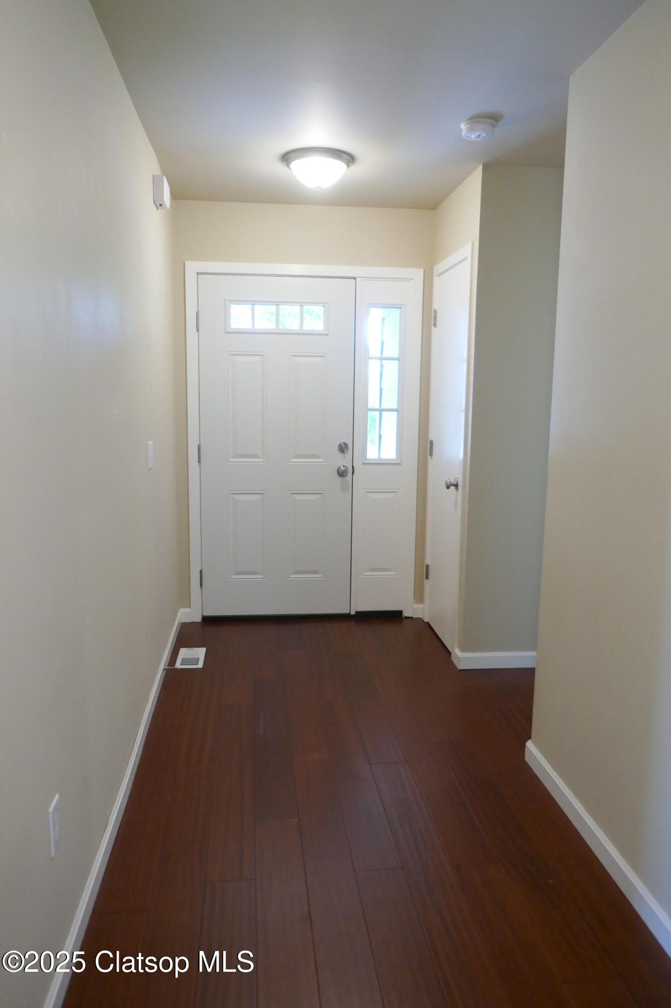 90 Nw Birch Avenue Property Photo 7