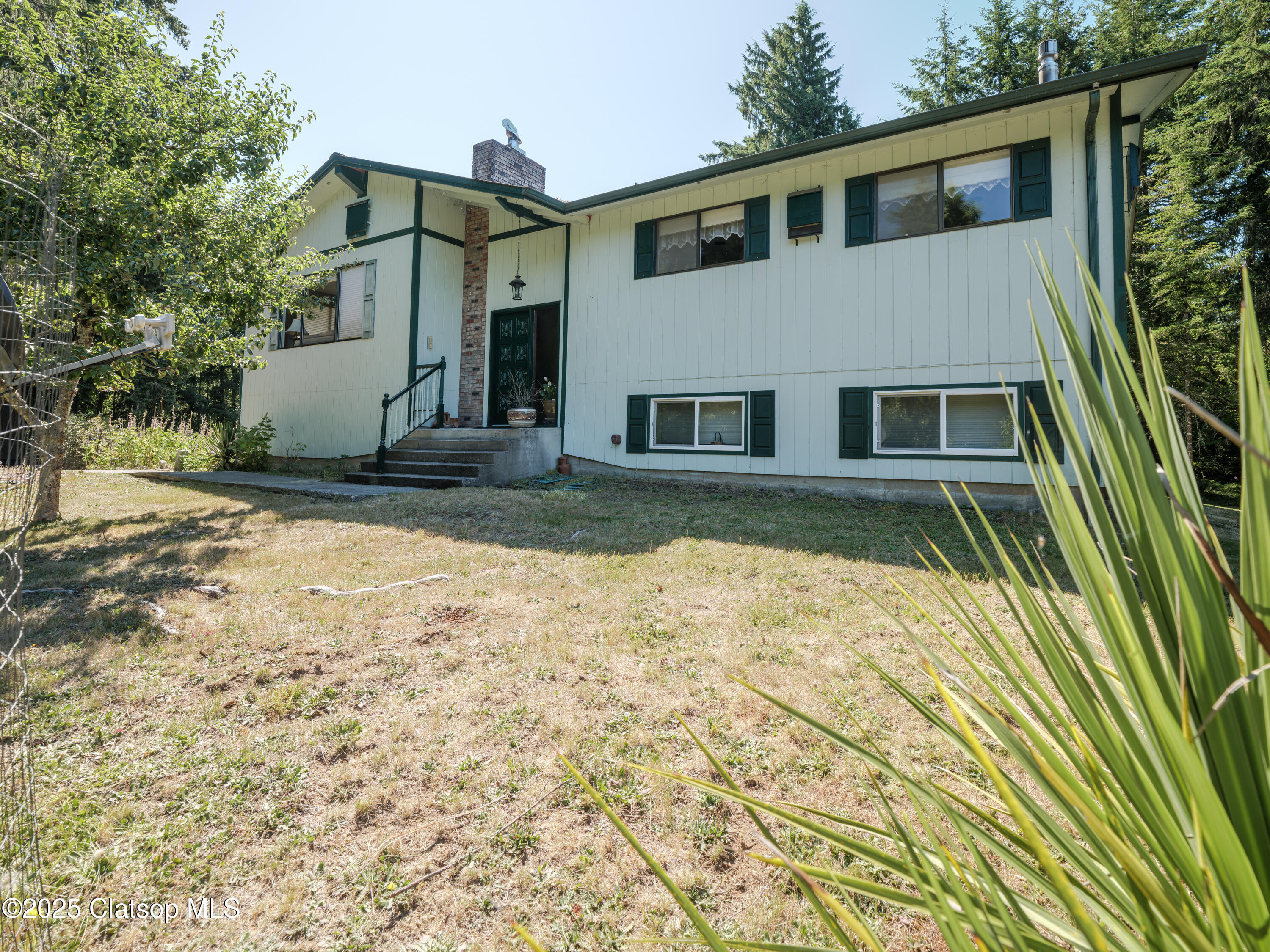 40440 Old Hwy 30 Property Photo 1