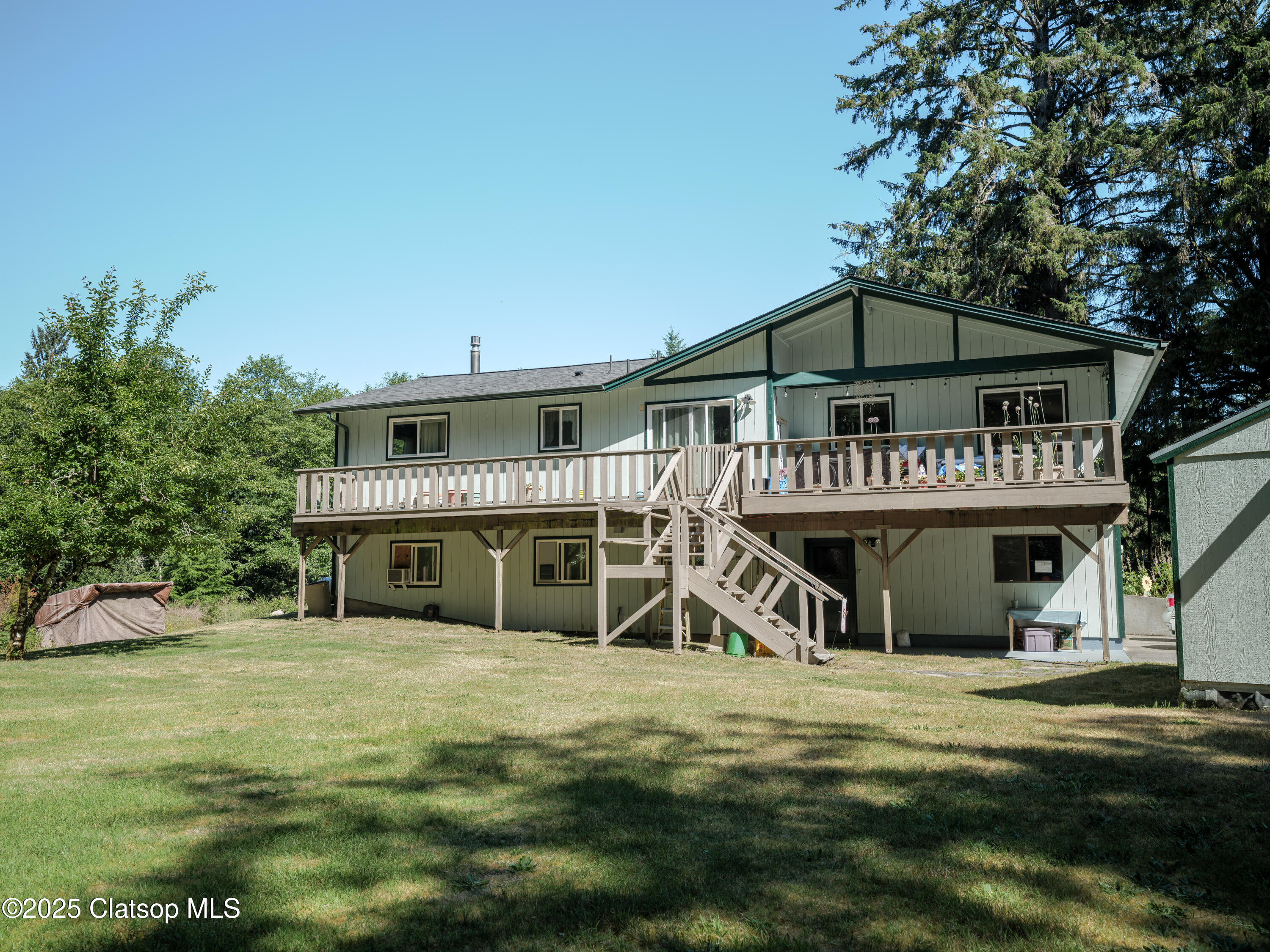 40440 Old Hwy 30 Property Photo 2