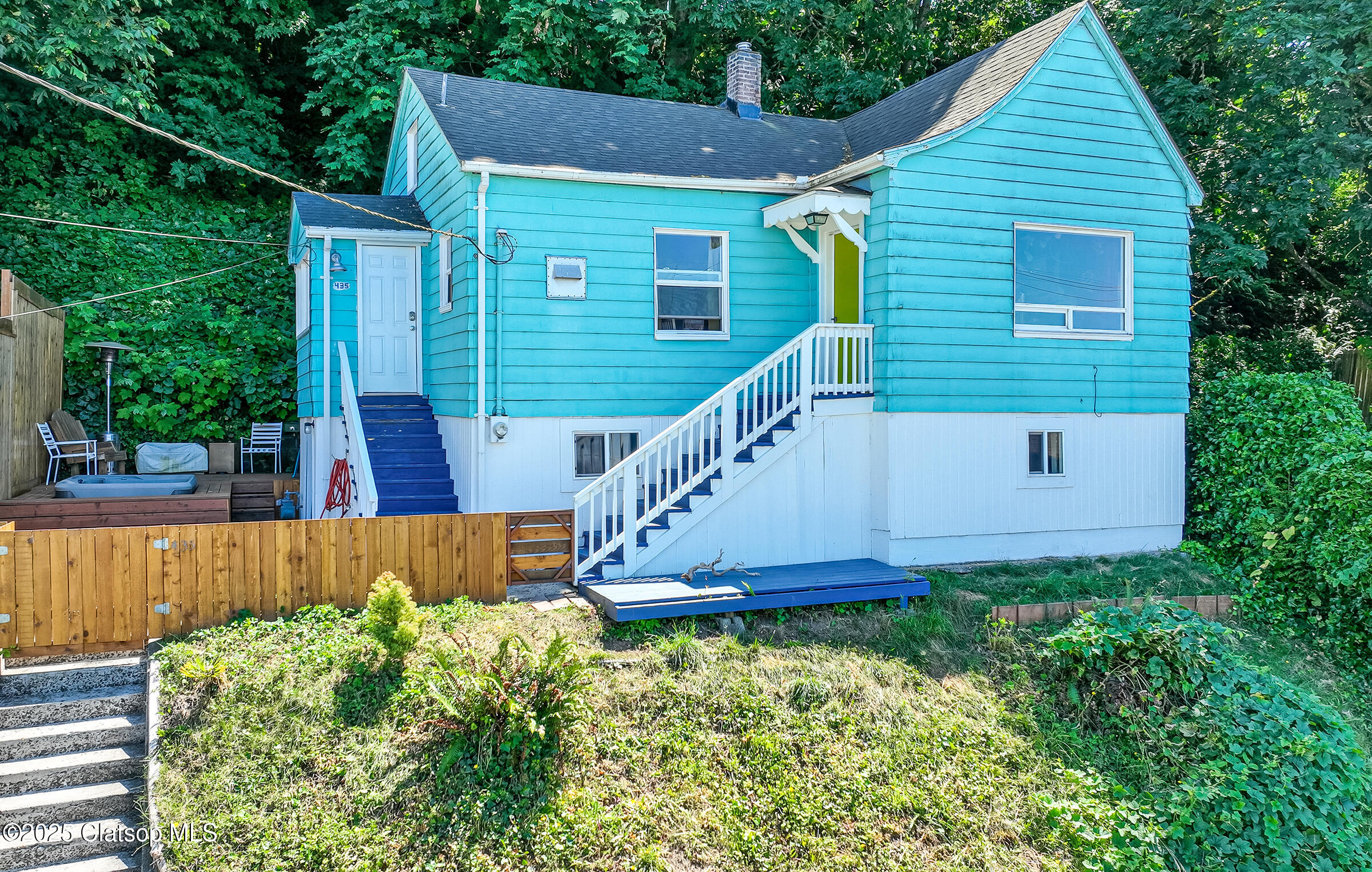 435 W Marine Drive Property Photo 1