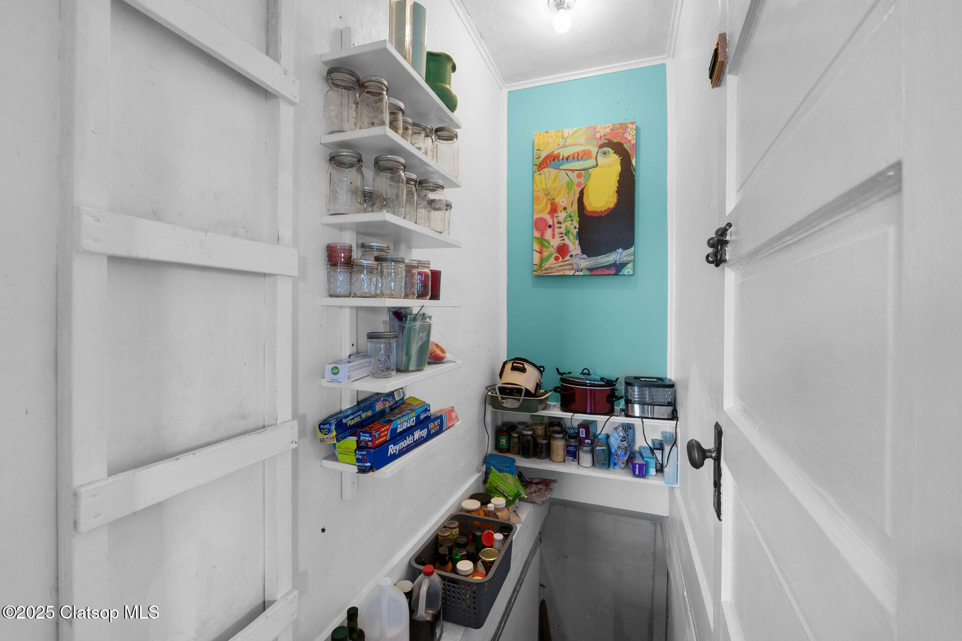 435 W Marine Drive Property Photo 15
