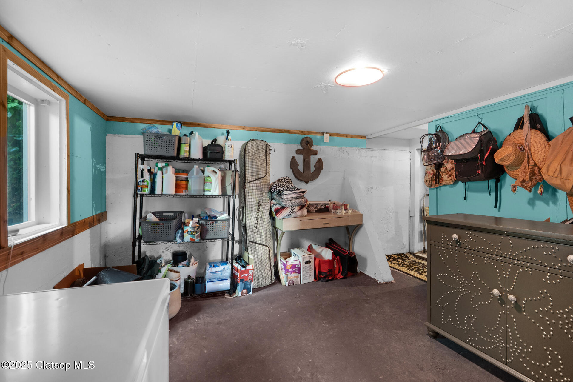 435 W Marine Drive Property Photo 16