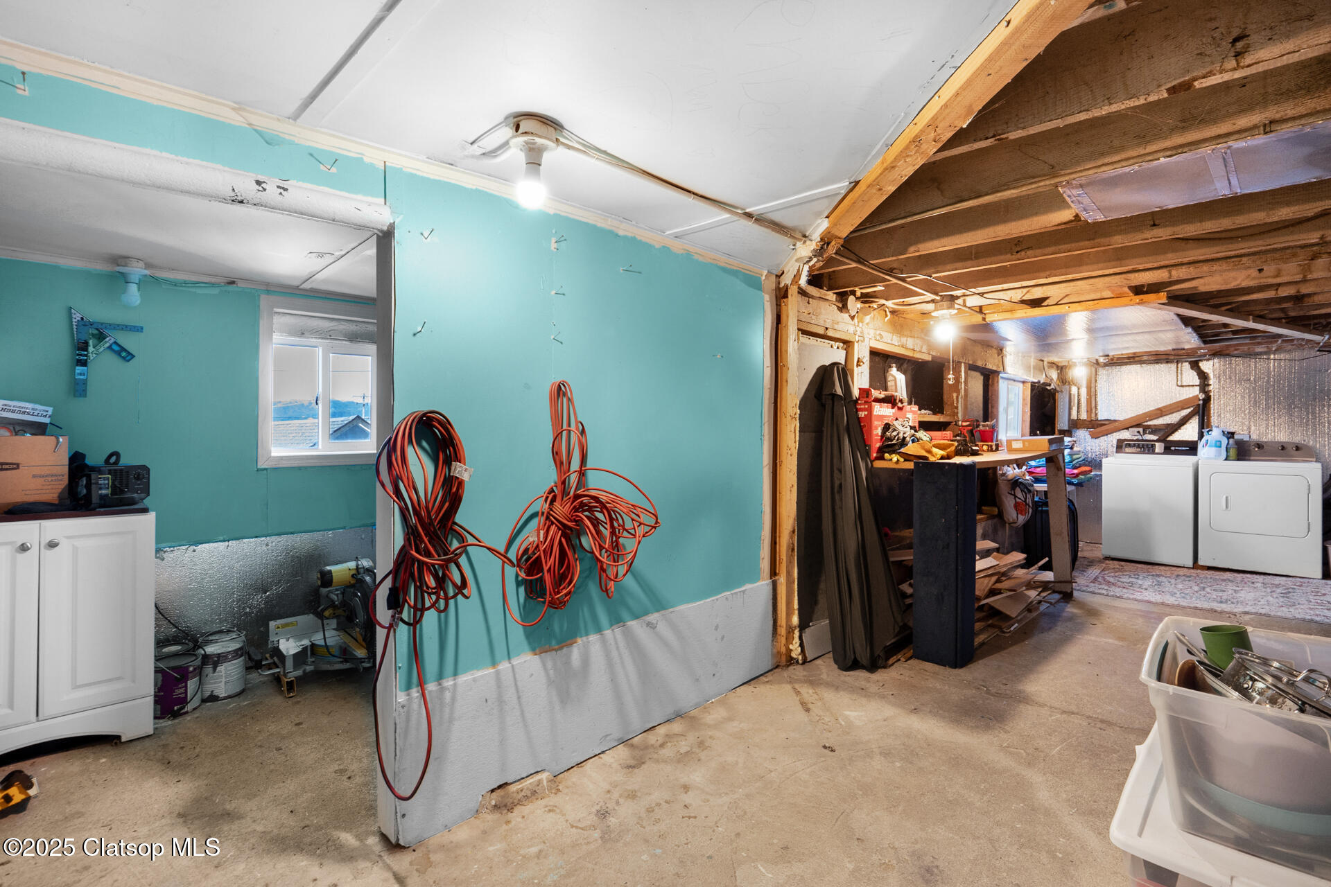 435 W Marine Drive Property Photo 17
