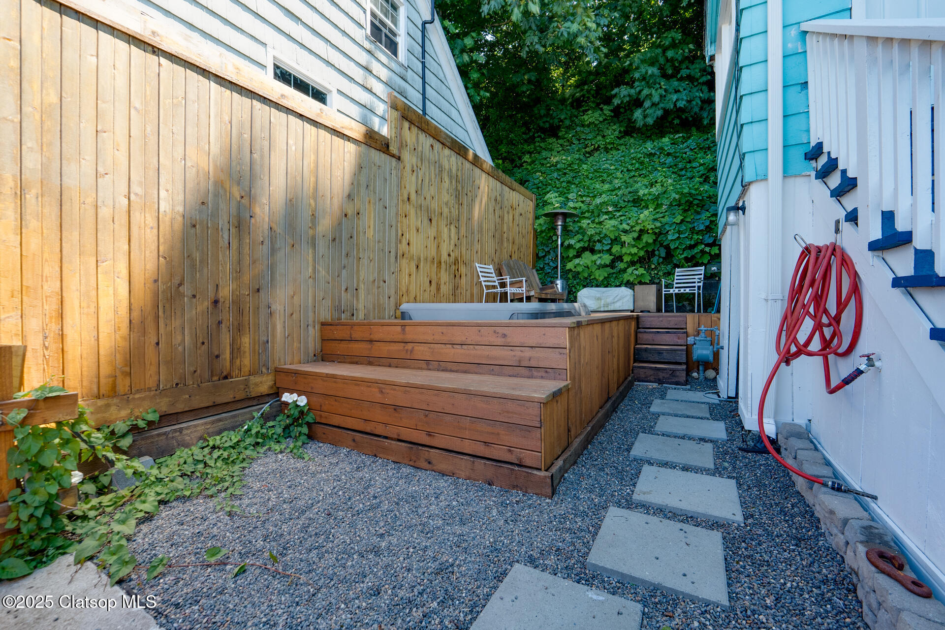 435 W Marine Drive Property Photo 19