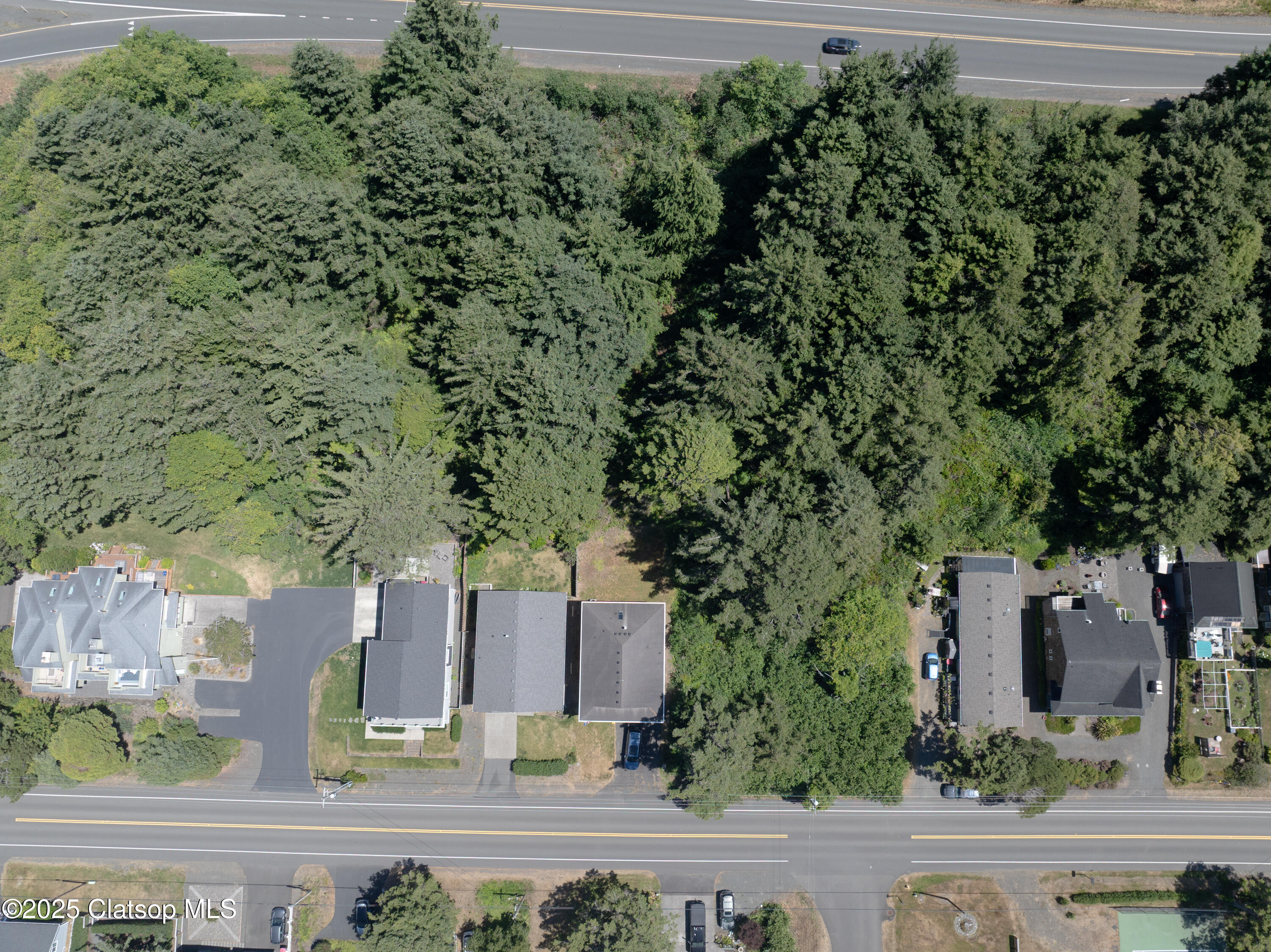 Vl S Hemlcok/e Umpqua Property Photo 7