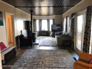 527 W Marine Drive Property Photo 3