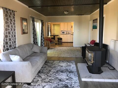 527 W Marine Drive Property Photo 5
