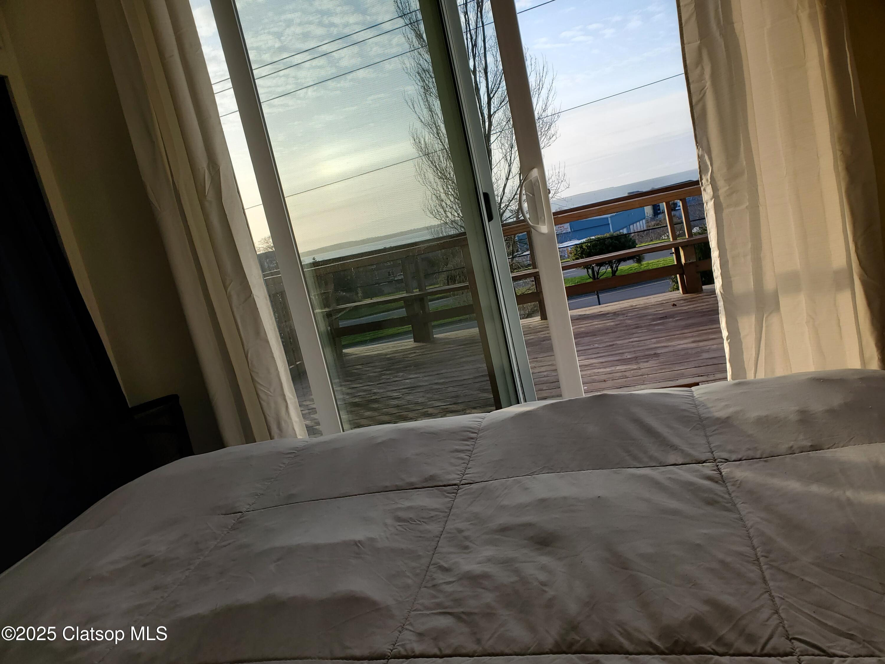 527 W Marine Drive Property Photo 12