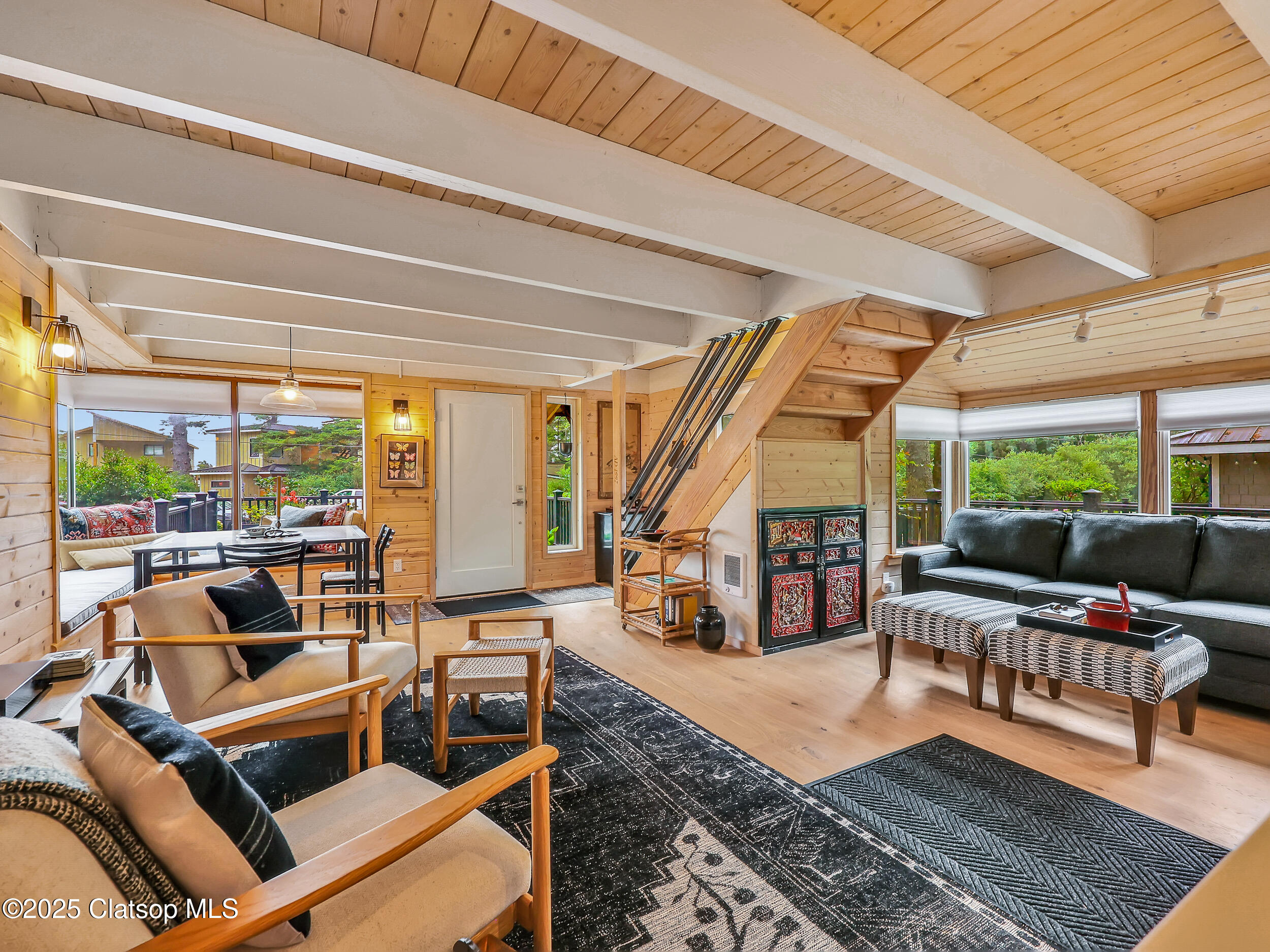 1631 S Hemlock Street Property Photo 8