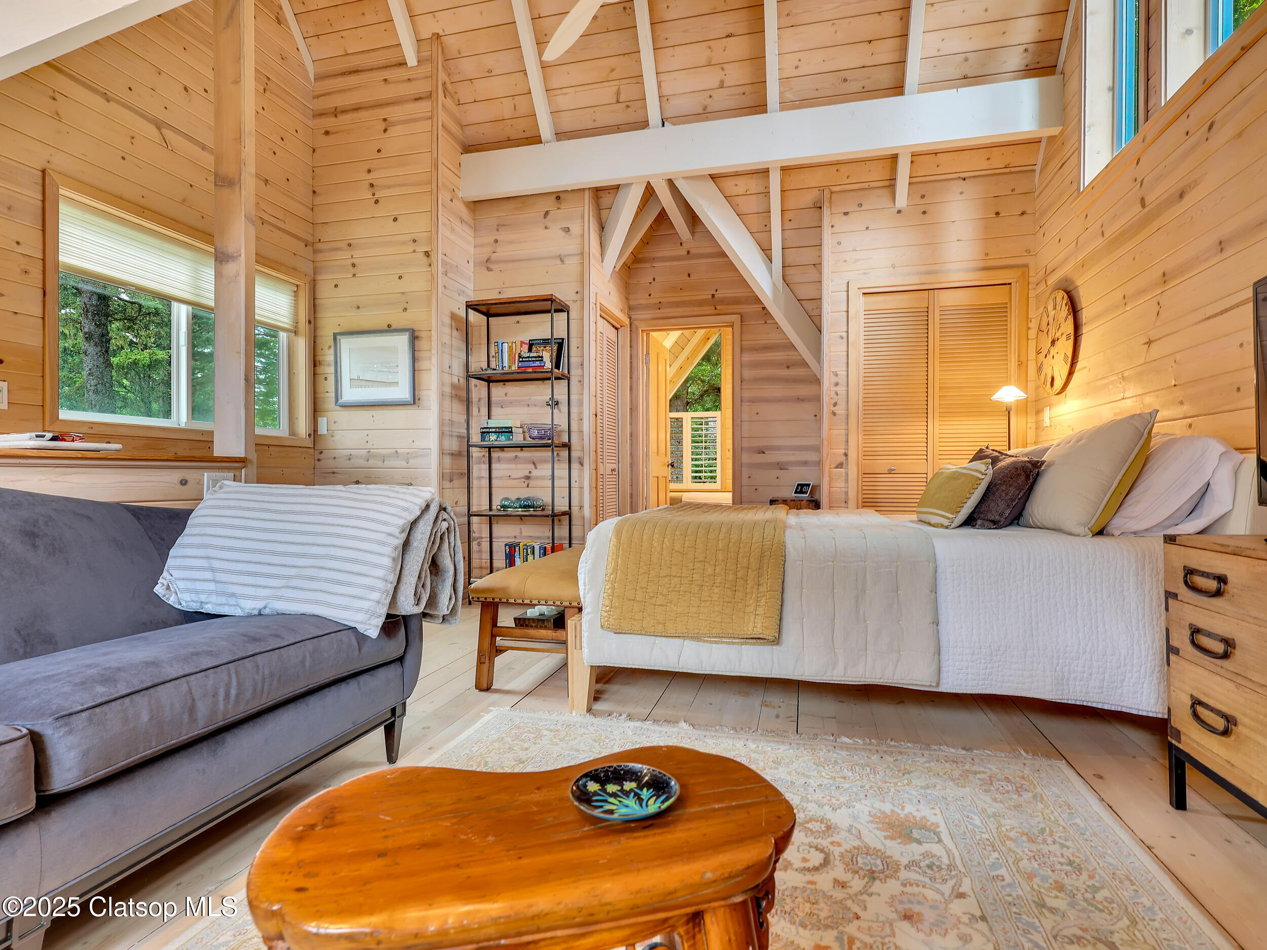 1631 S Hemlock Street Property Photo 18