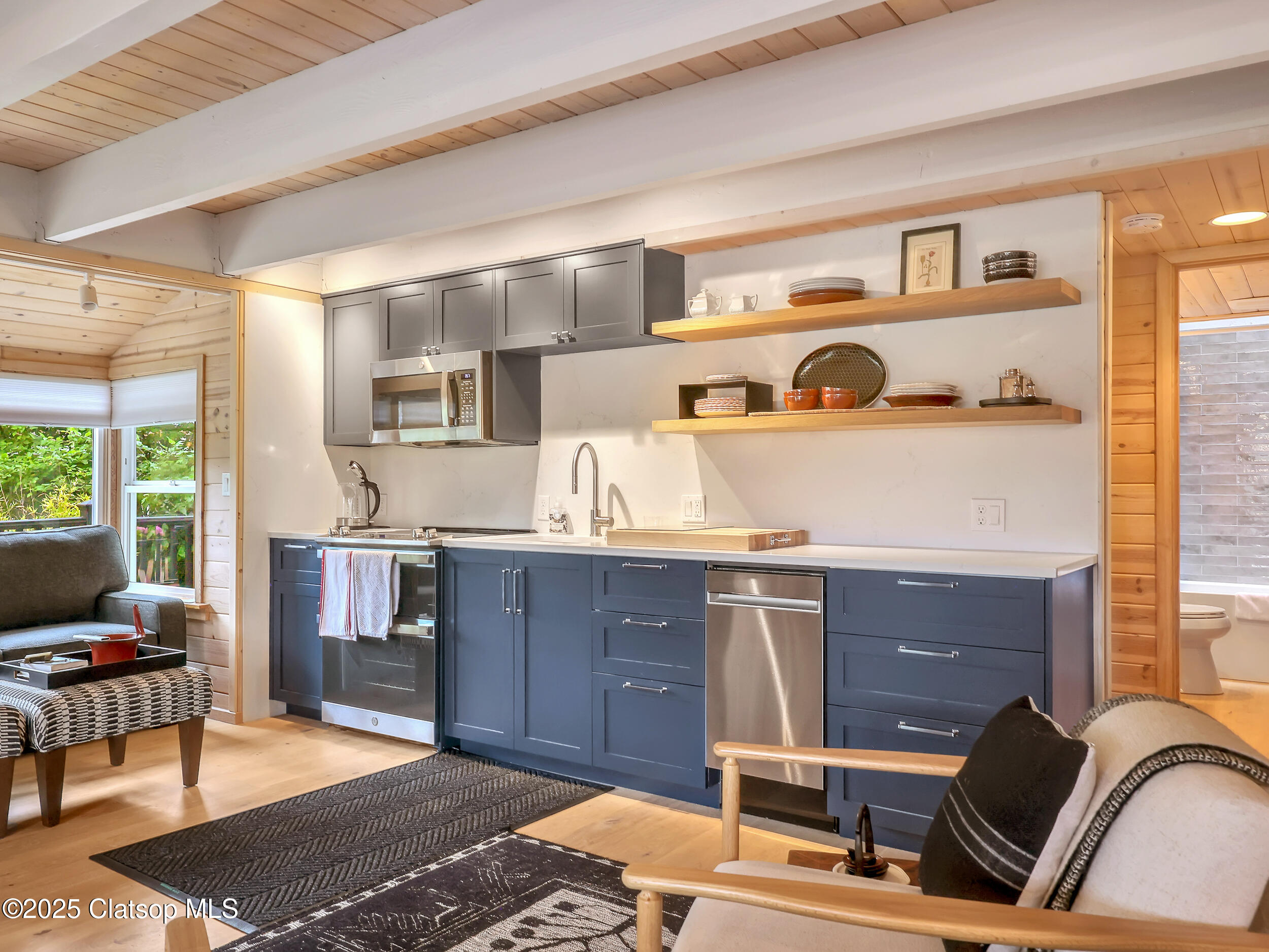 1631 S Hemlock Street Property Photo 28