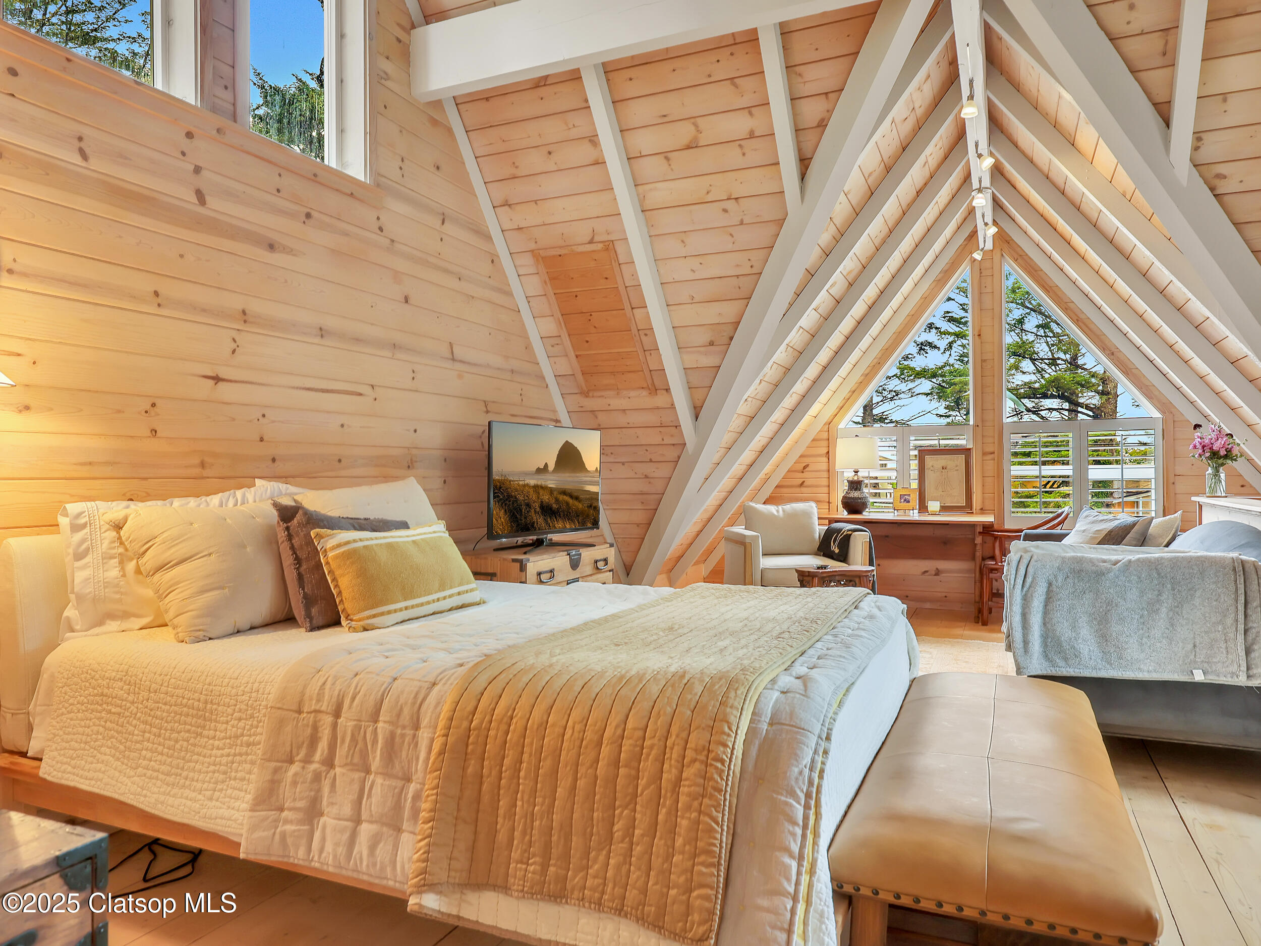 1631 S Hemlock Street Property Photo 35