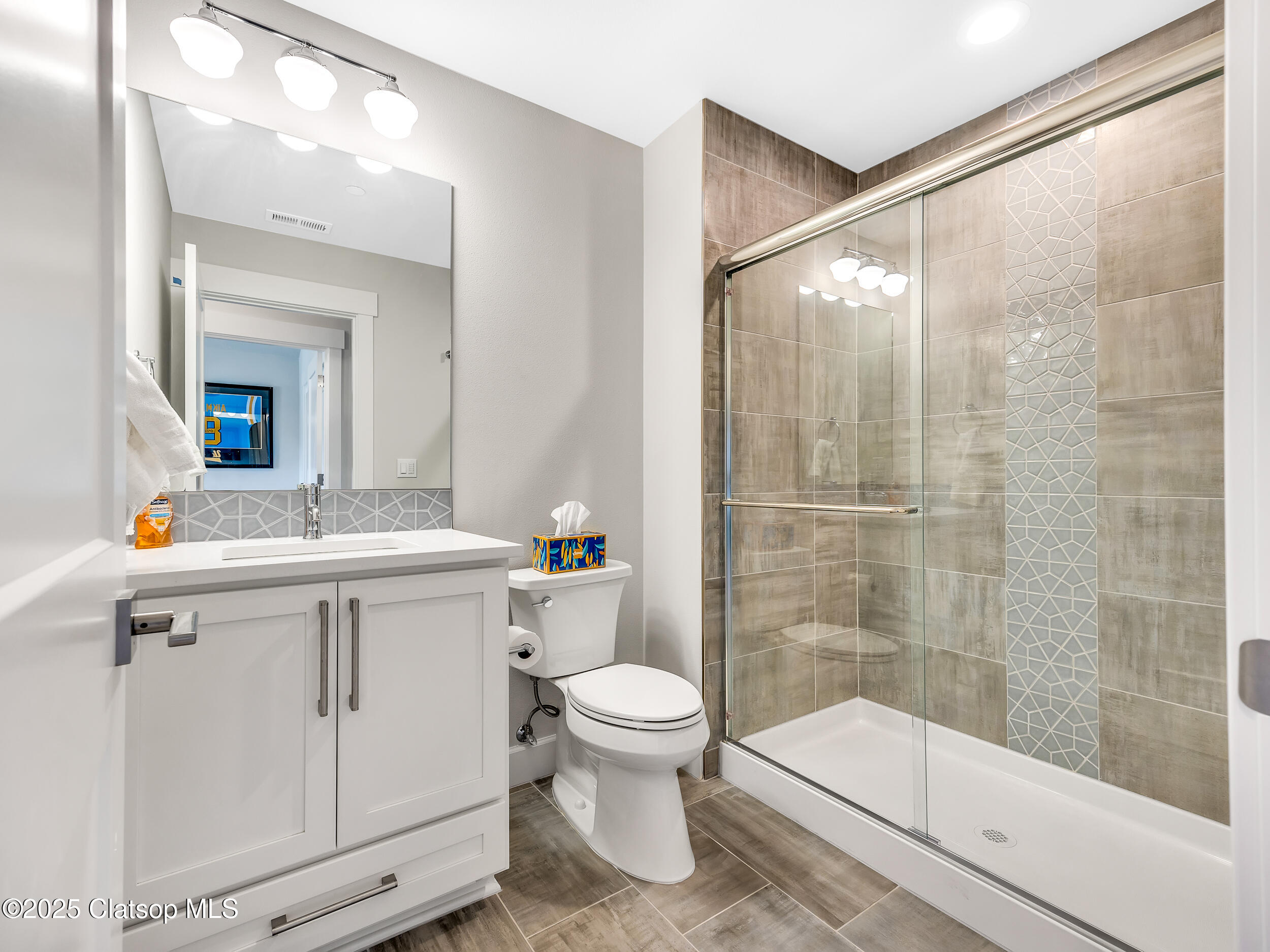4586 Drummond Court Property Photo 18