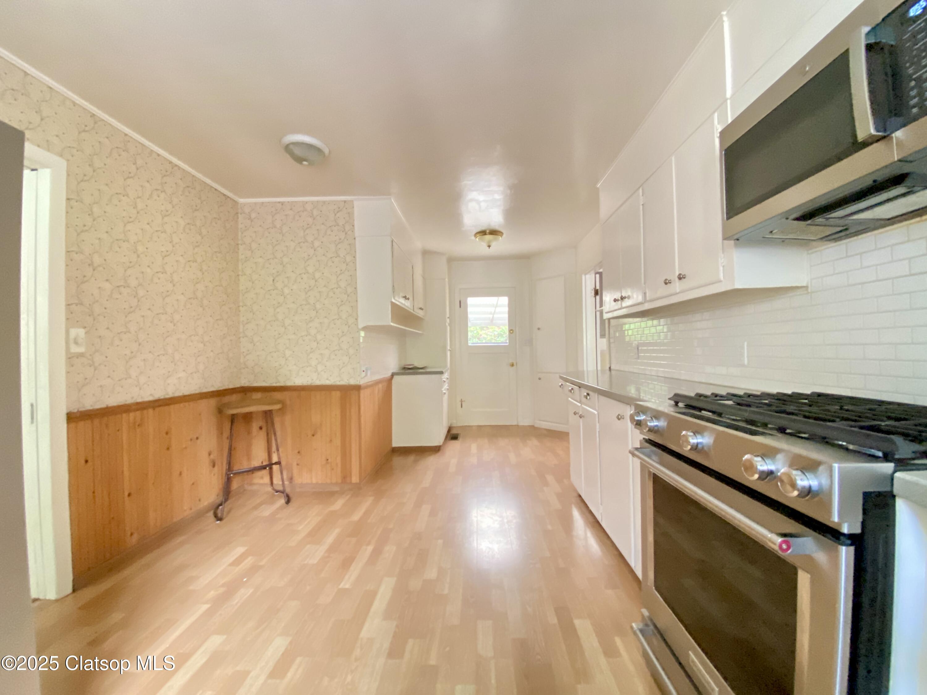 679 Clatsop Avenue Property Photo 13