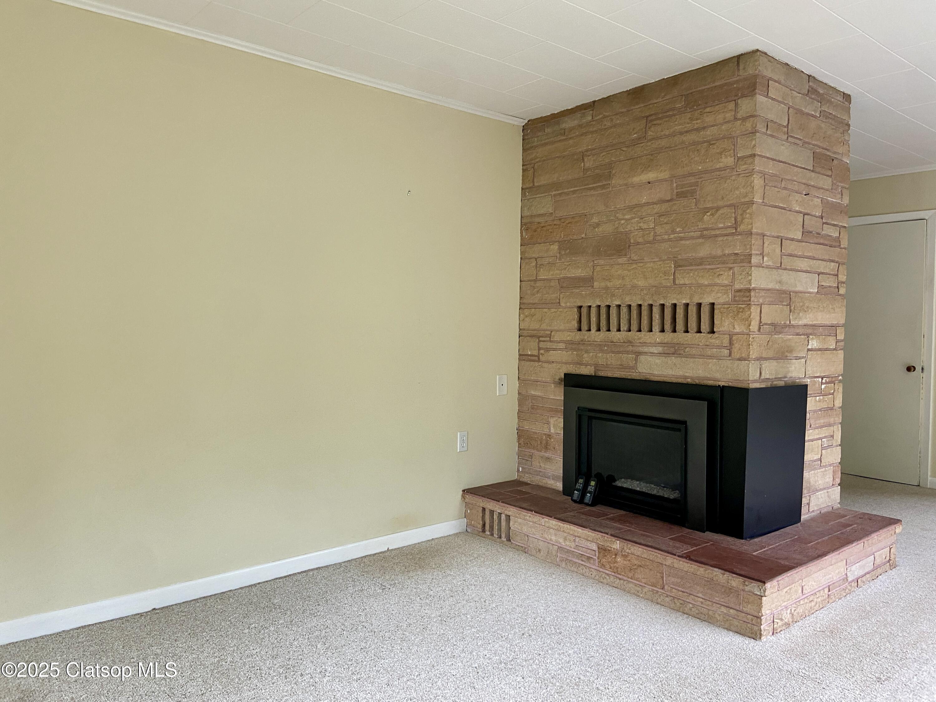 679 Clatsop Avenue Property Photo 20