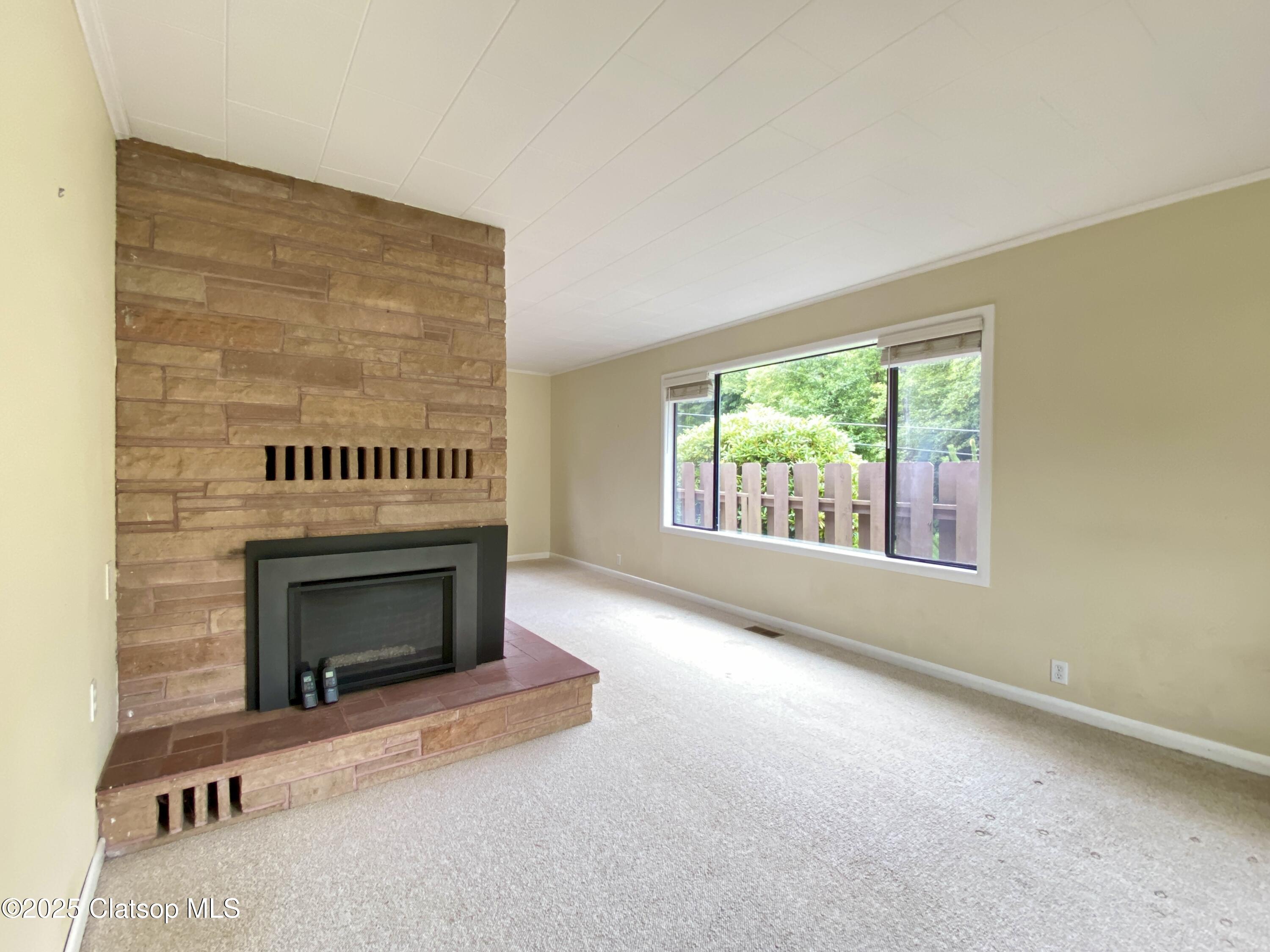 679 Clatsop Avenue Property Photo 22