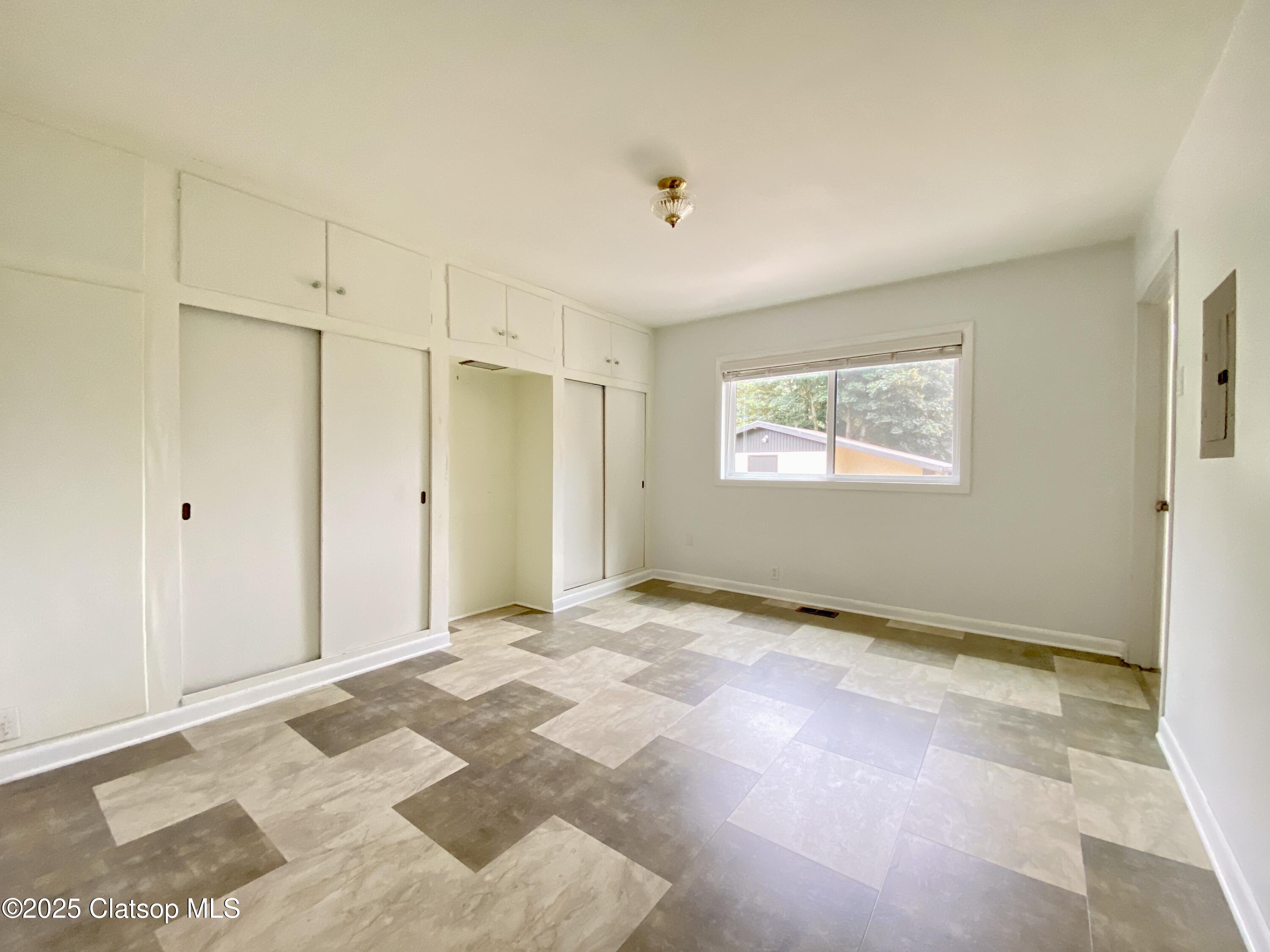 679 Clatsop Avenue Property Photo 30