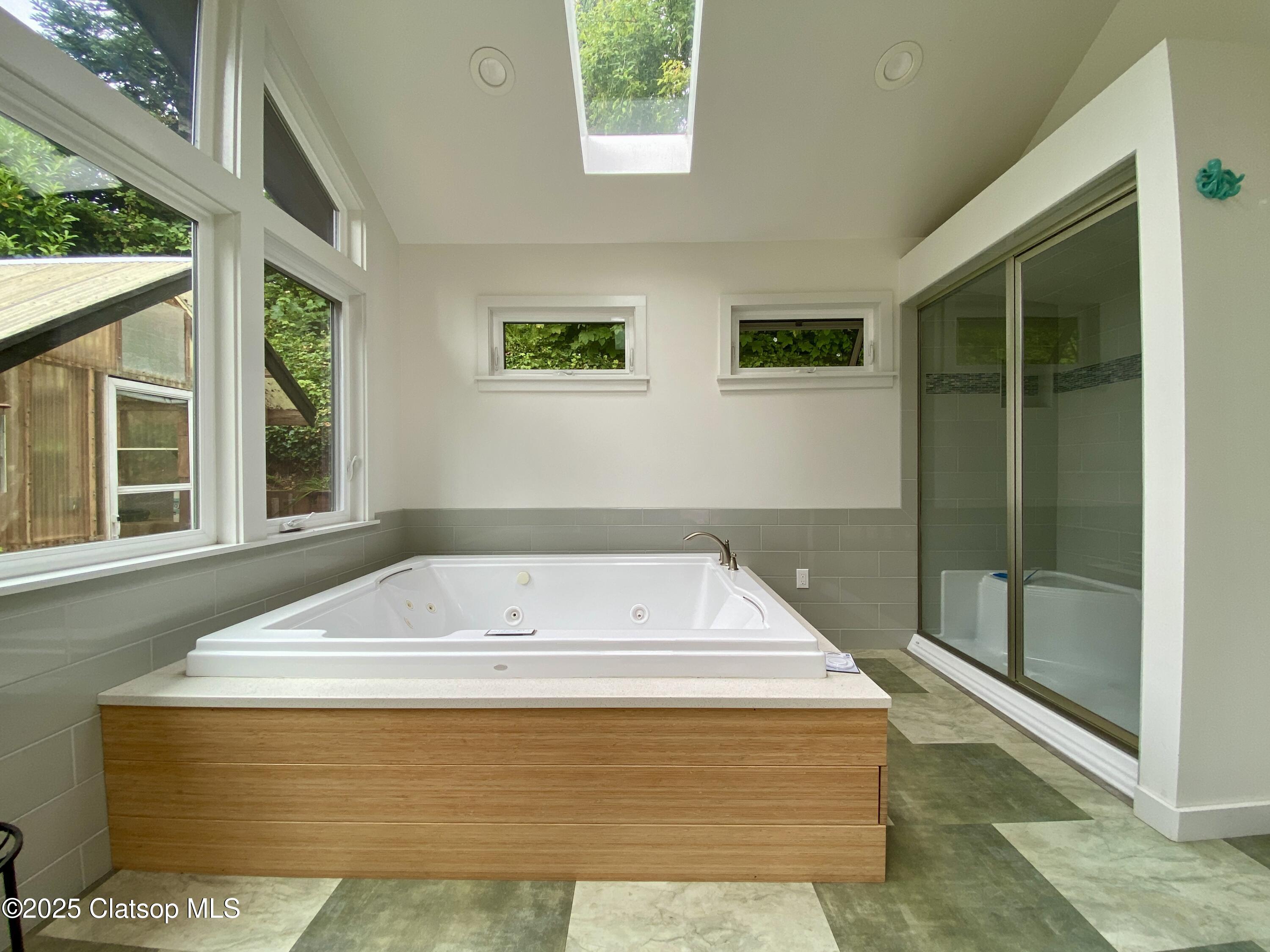 679 Clatsop Avenue Property Photo 34