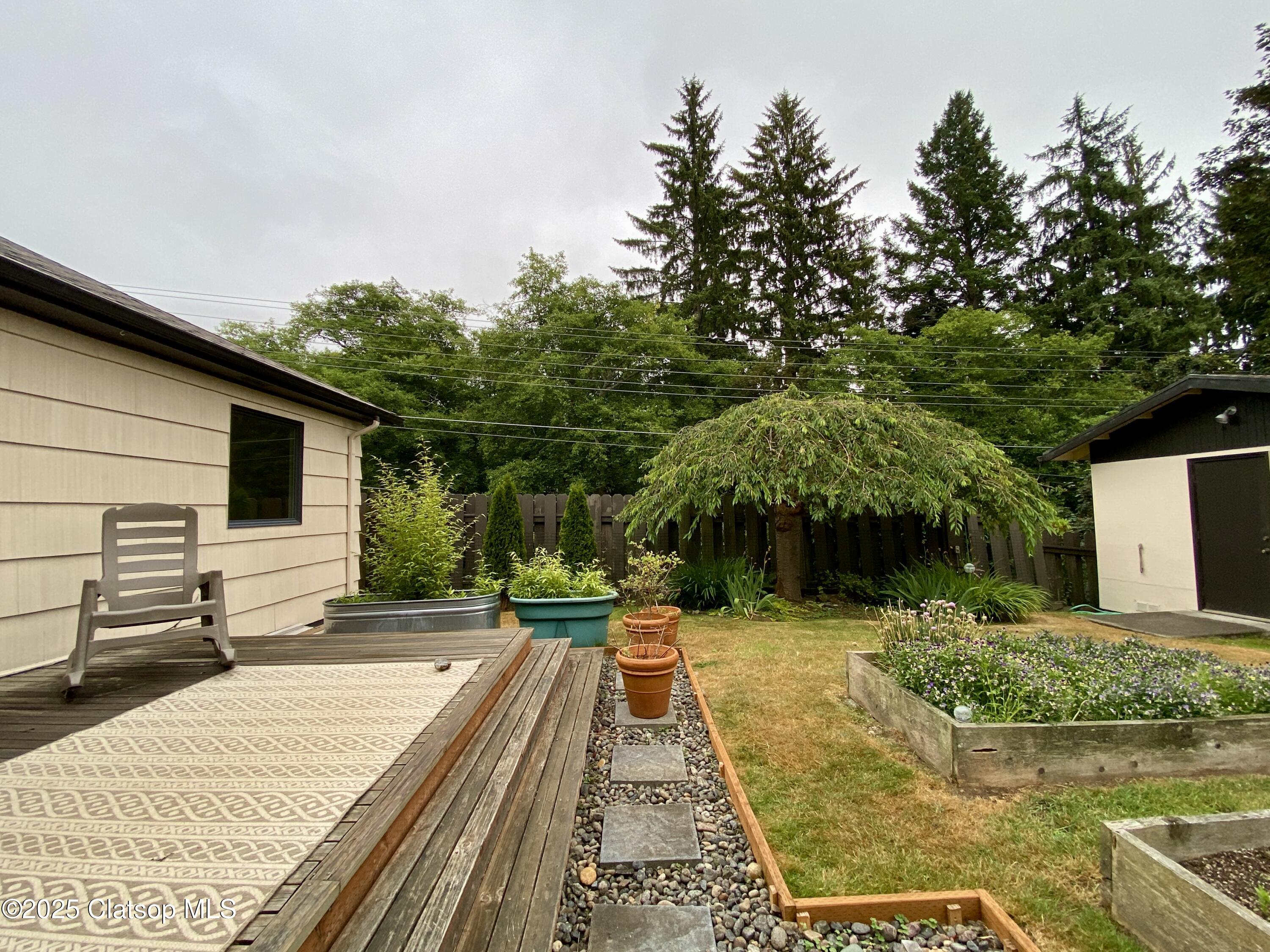679 Clatsop Avenue Property Photo 37
