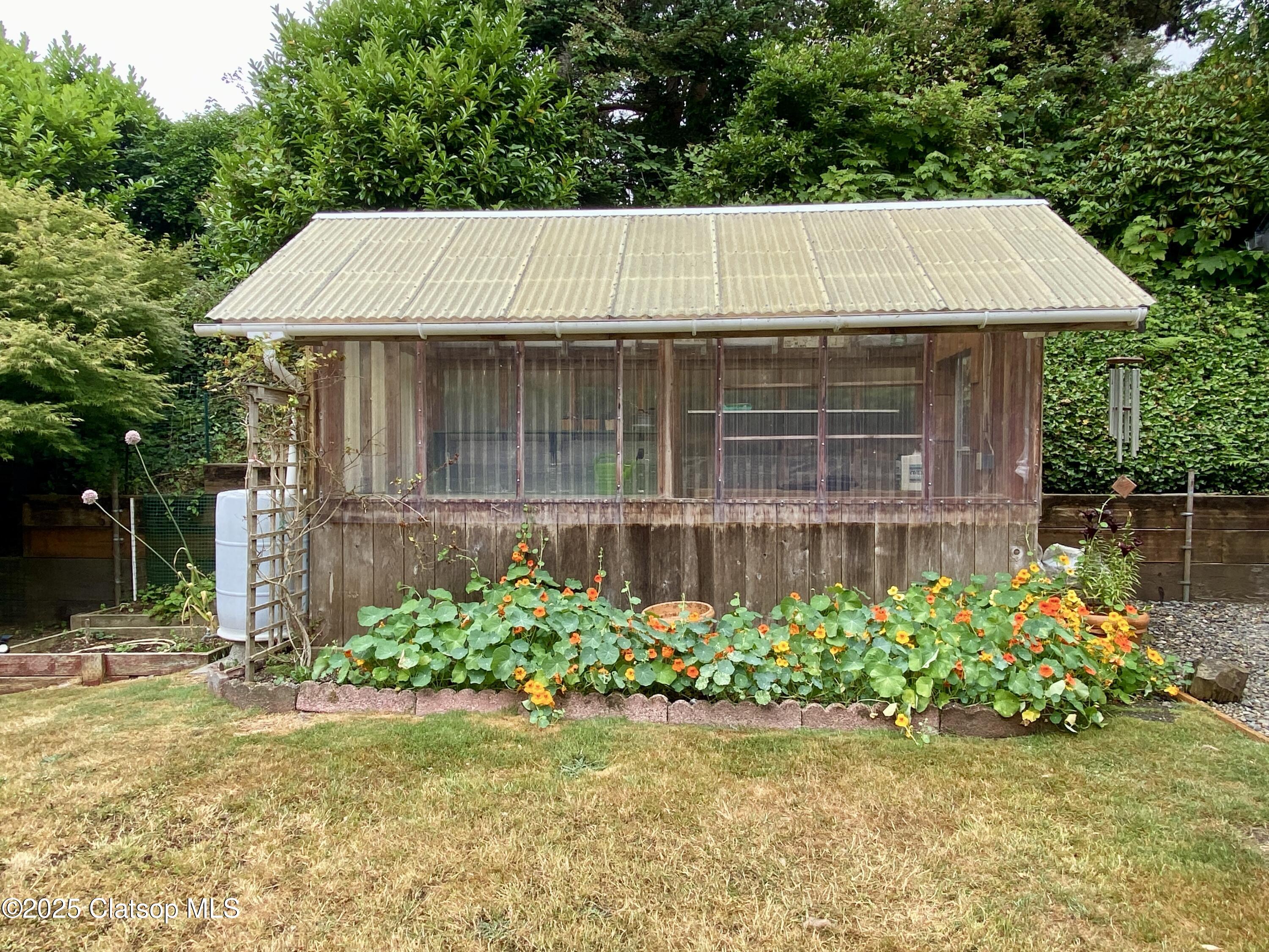 679 Clatsop Avenue Property Photo 40