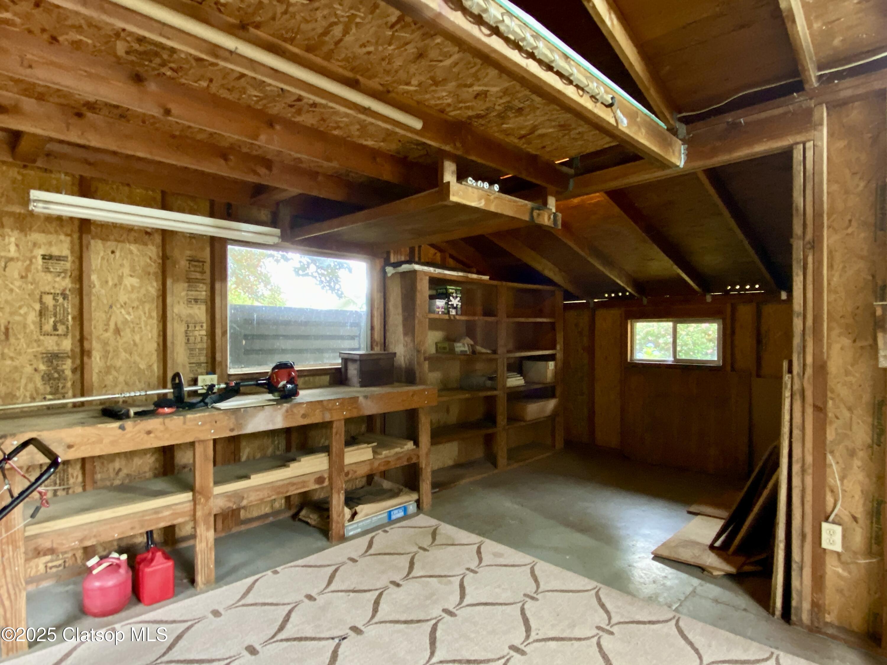 679 Clatsop Avenue Property Photo 47