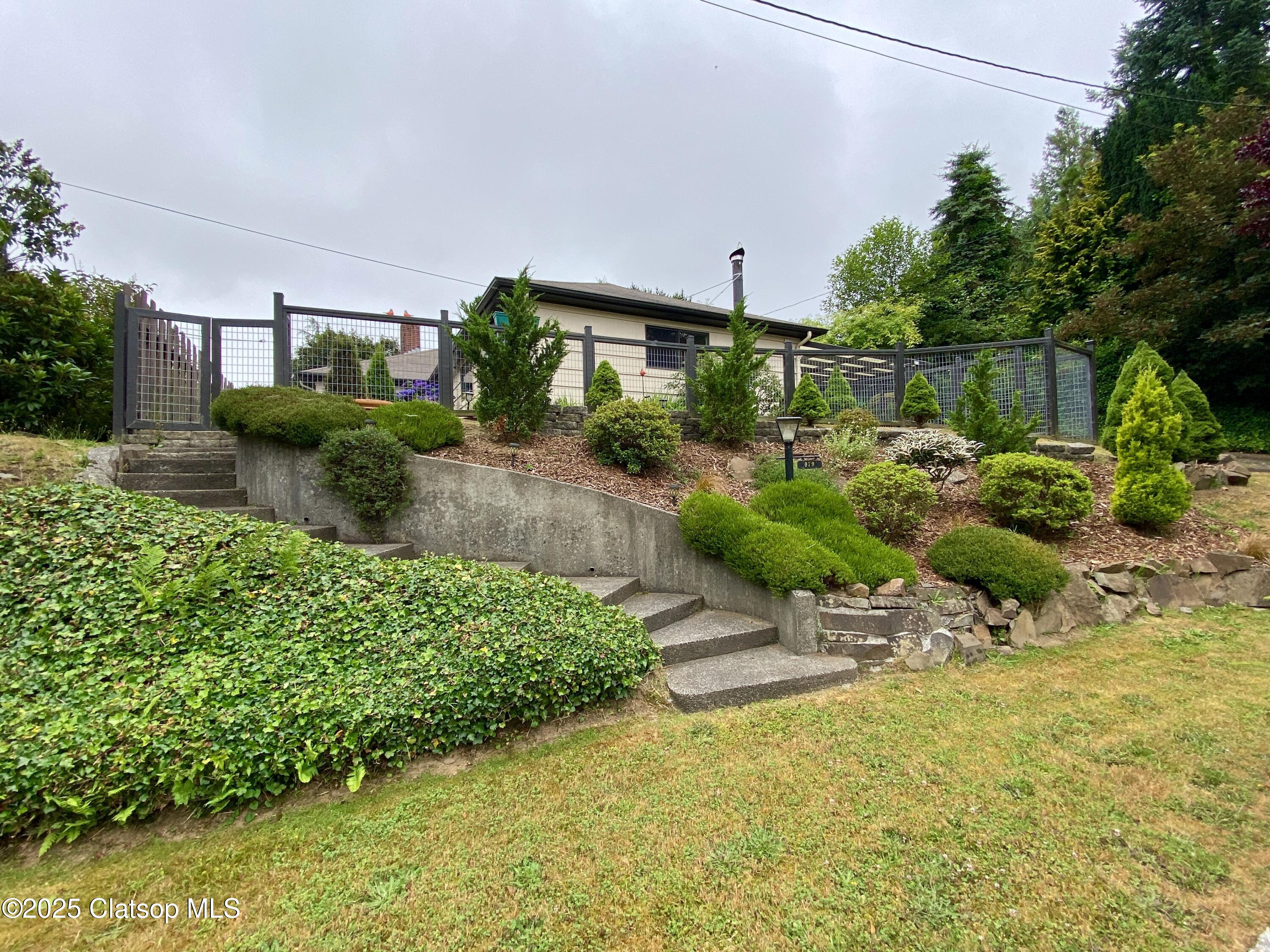 679 Clatsop Avenue Property Photo 52