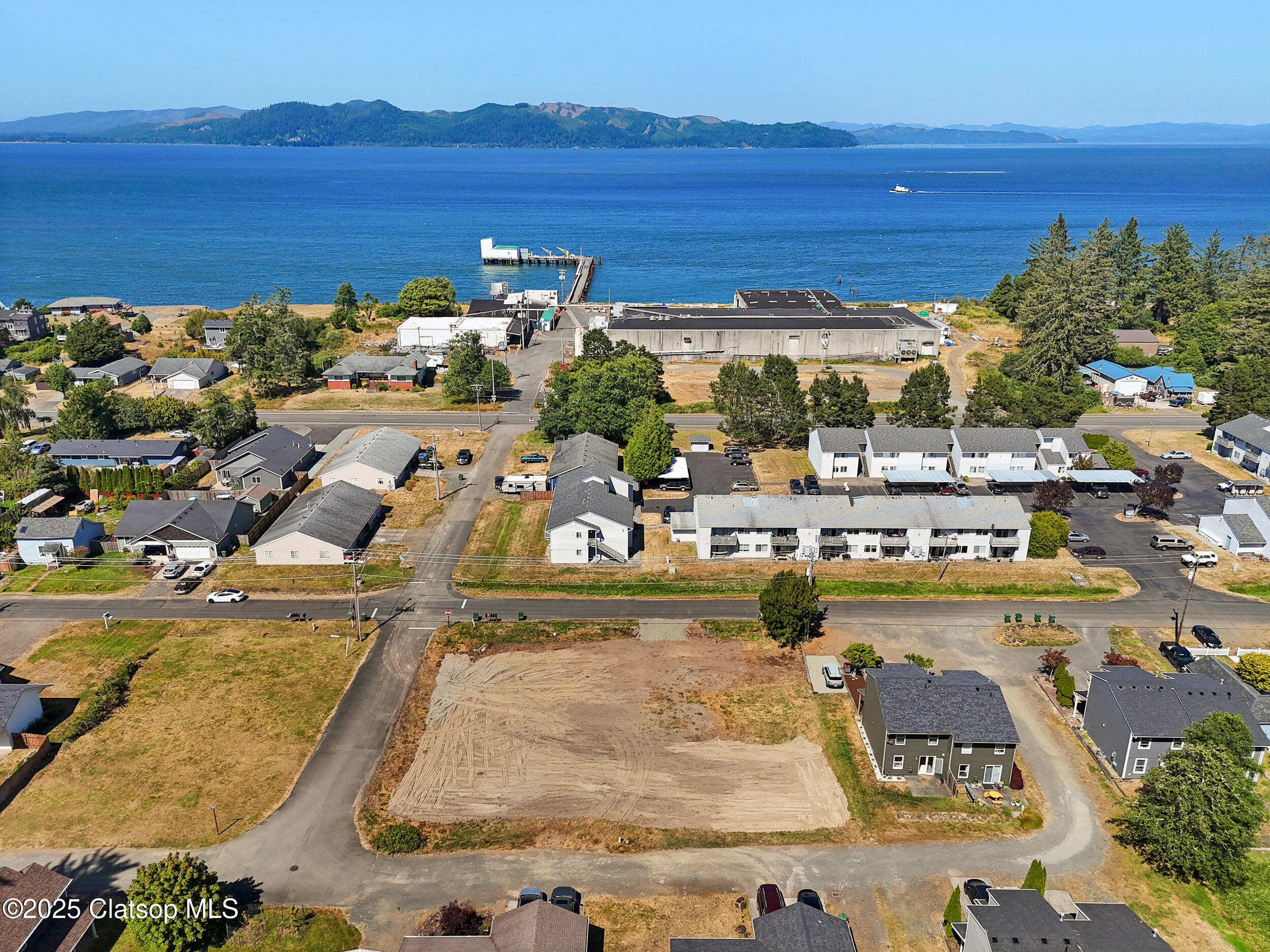 590 7th Avenue Property Photo 1