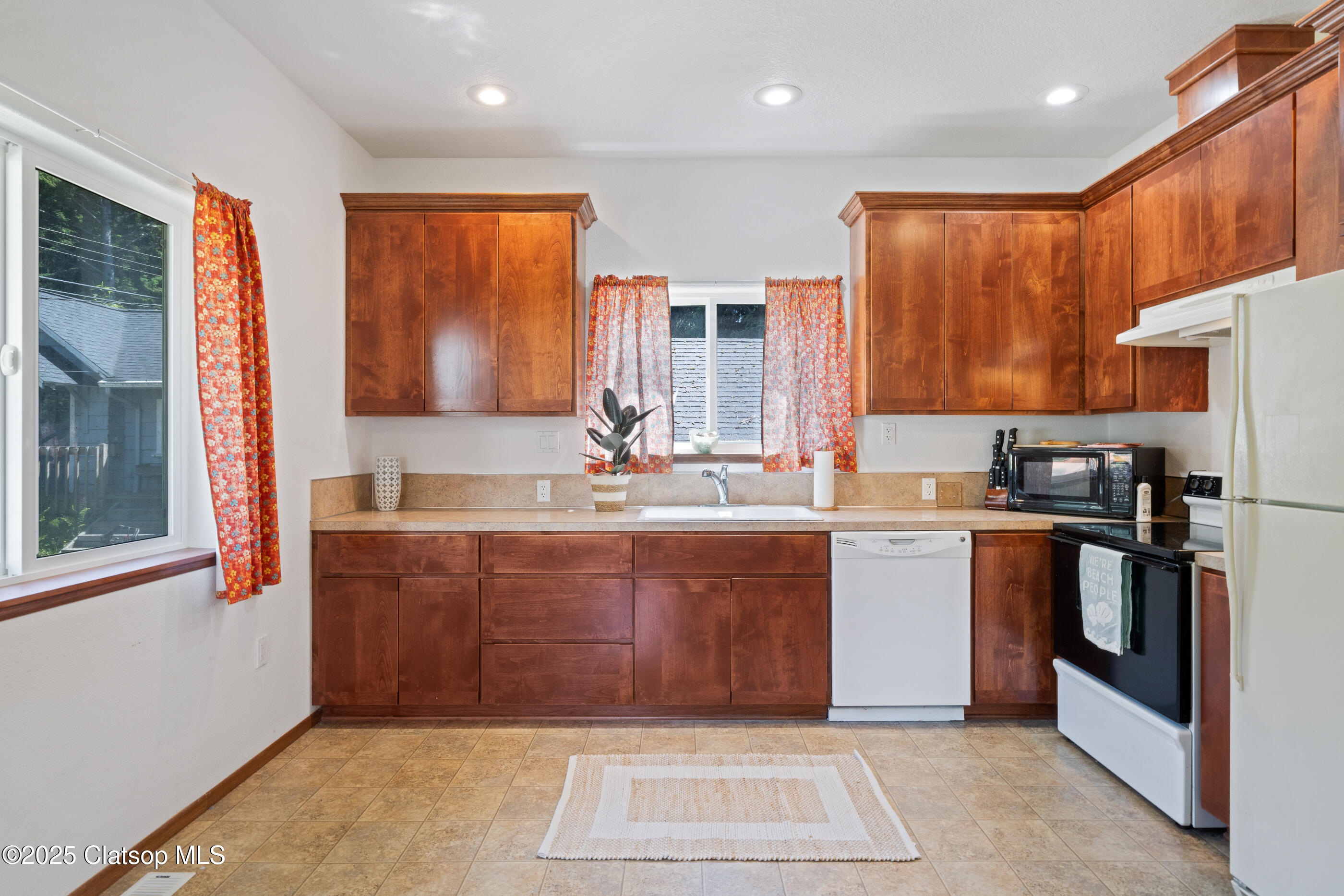 4072 S Hemlock Street Property Photo 17