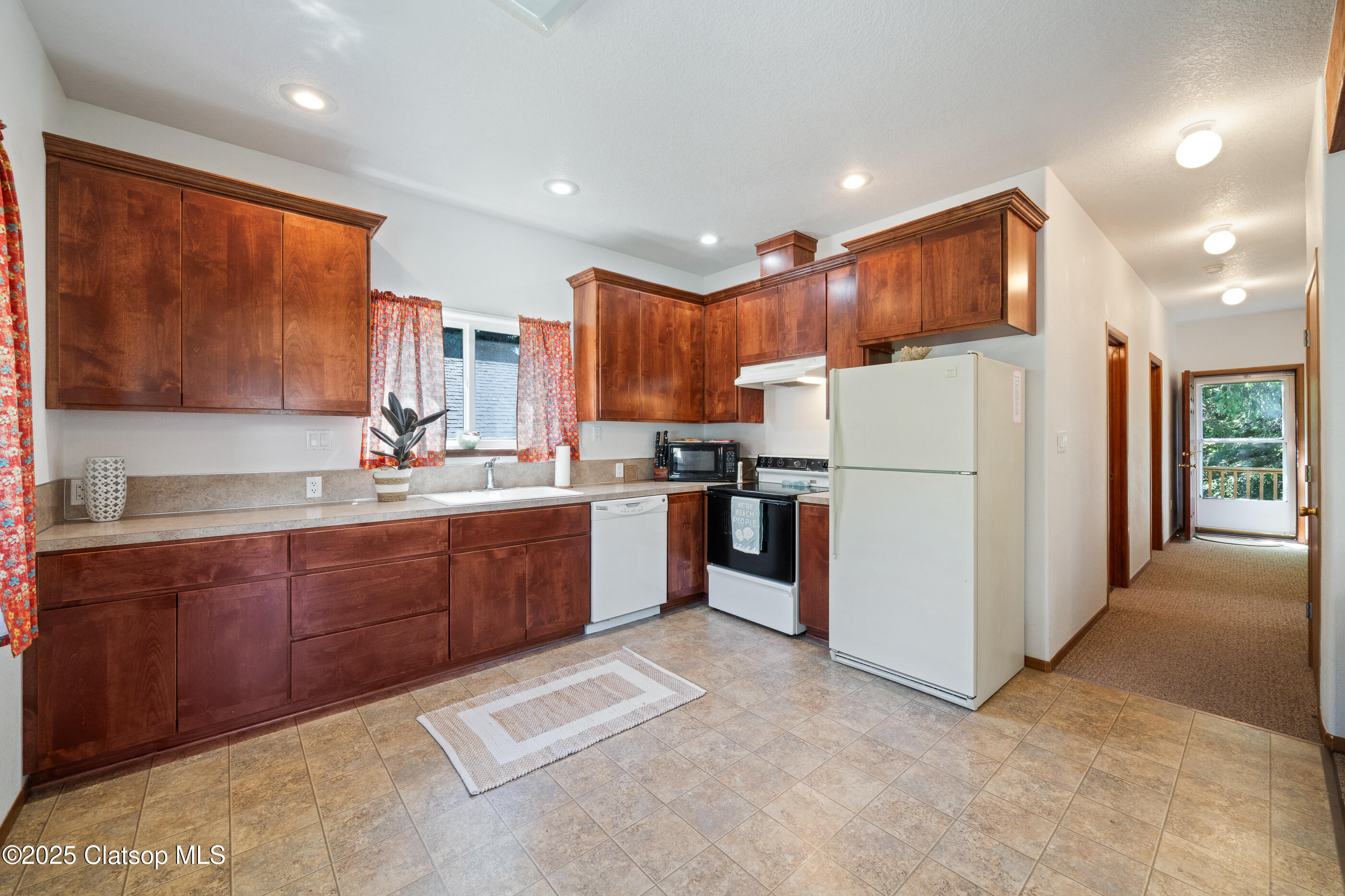 4072 S Hemlock Street Property Photo 19