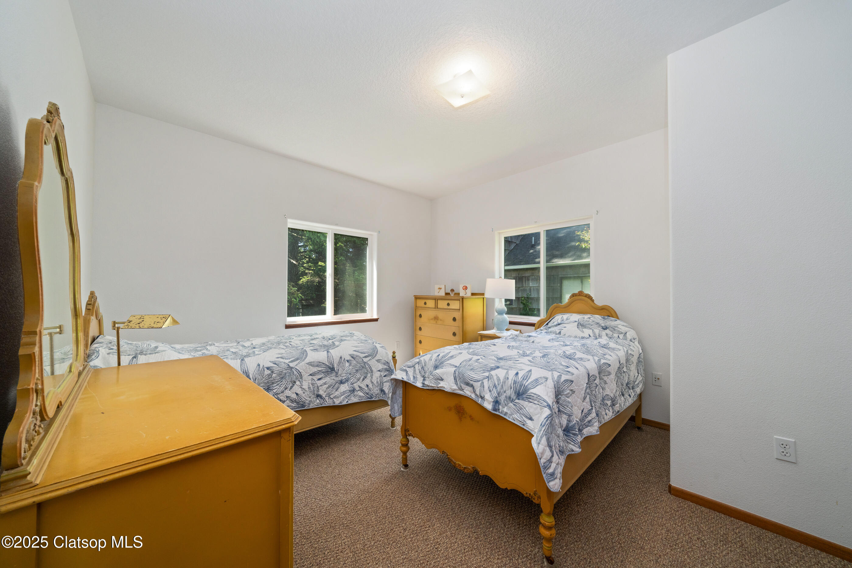 4072 S Hemlock Street Property Photo 22