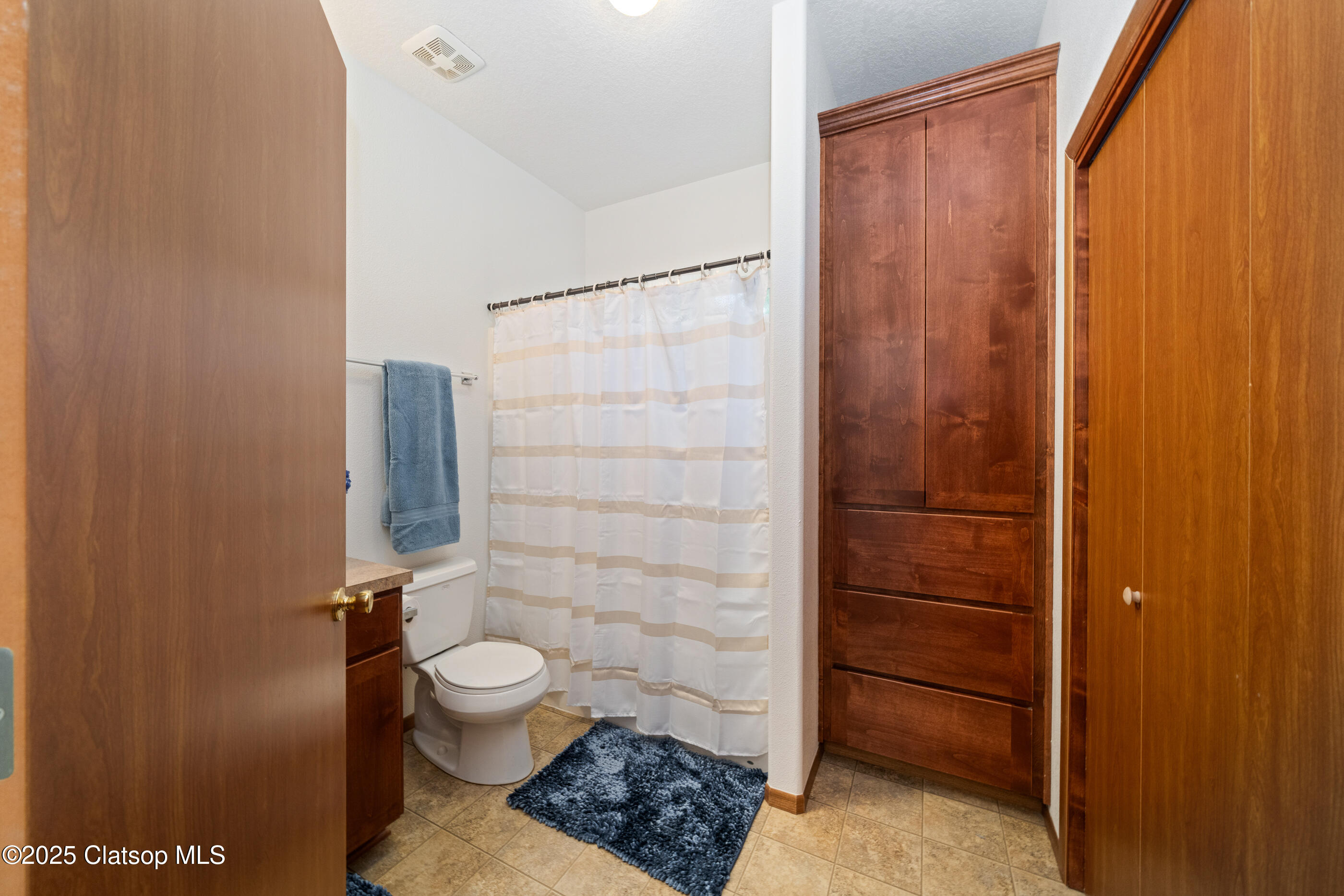 4072 S Hemlock Street Property Photo 27