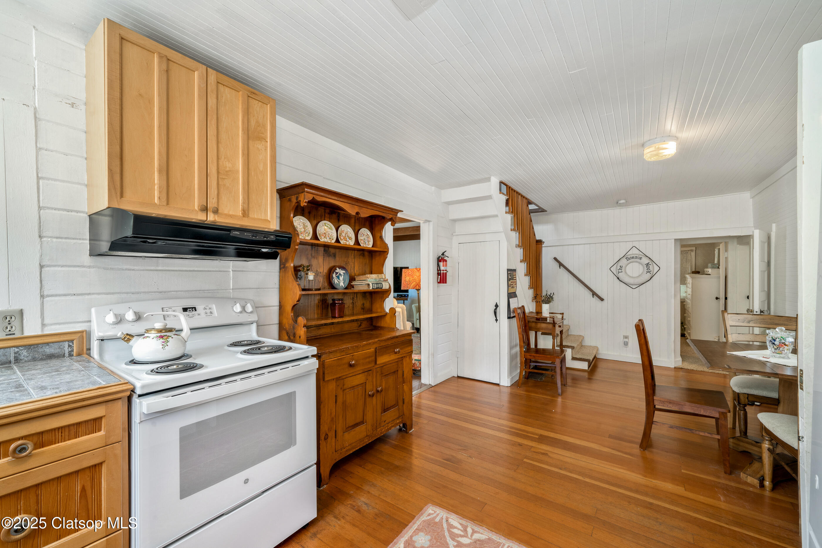179 E Monroe Street Property Photo 23