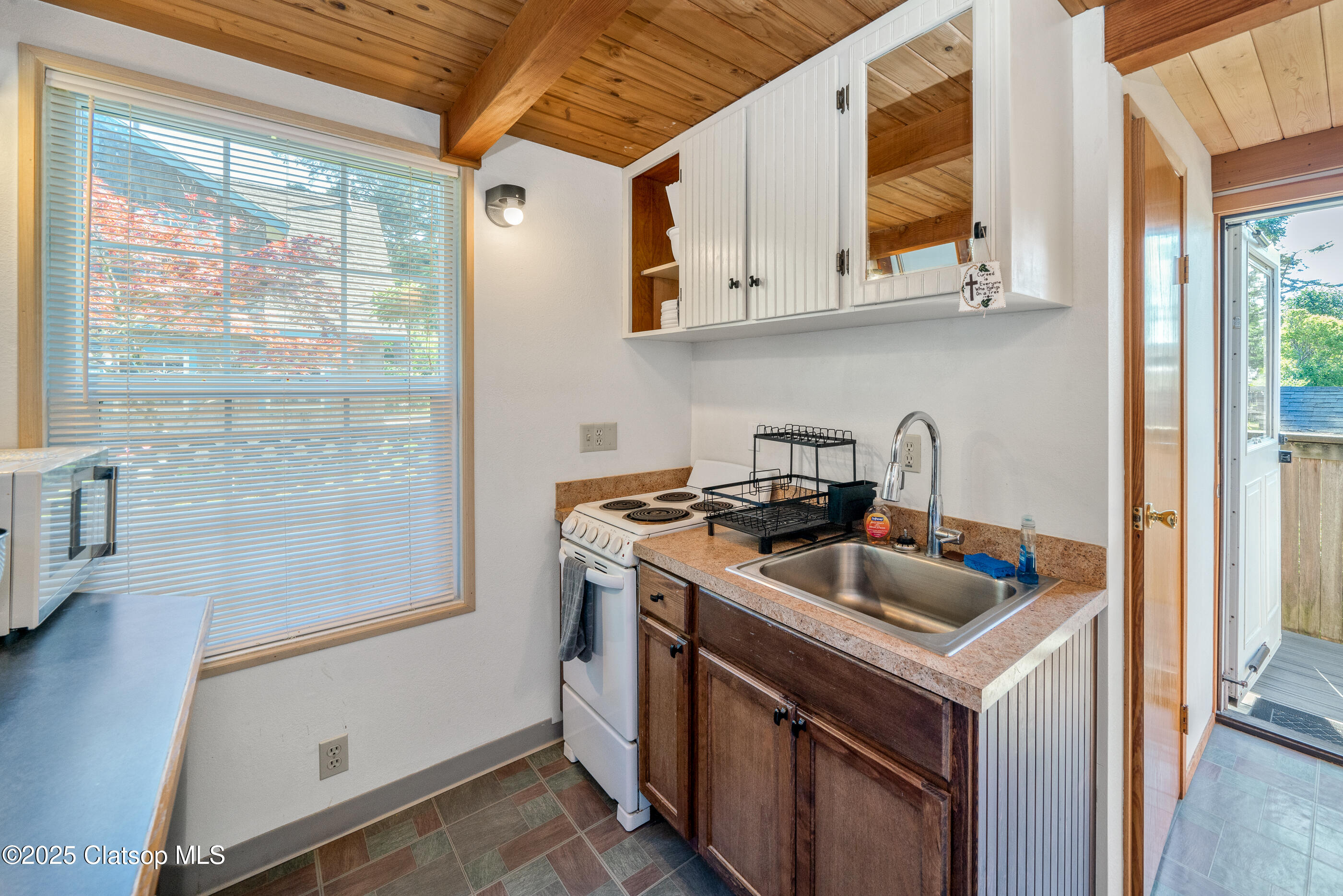 179 E Monroe Street Property Photo 42