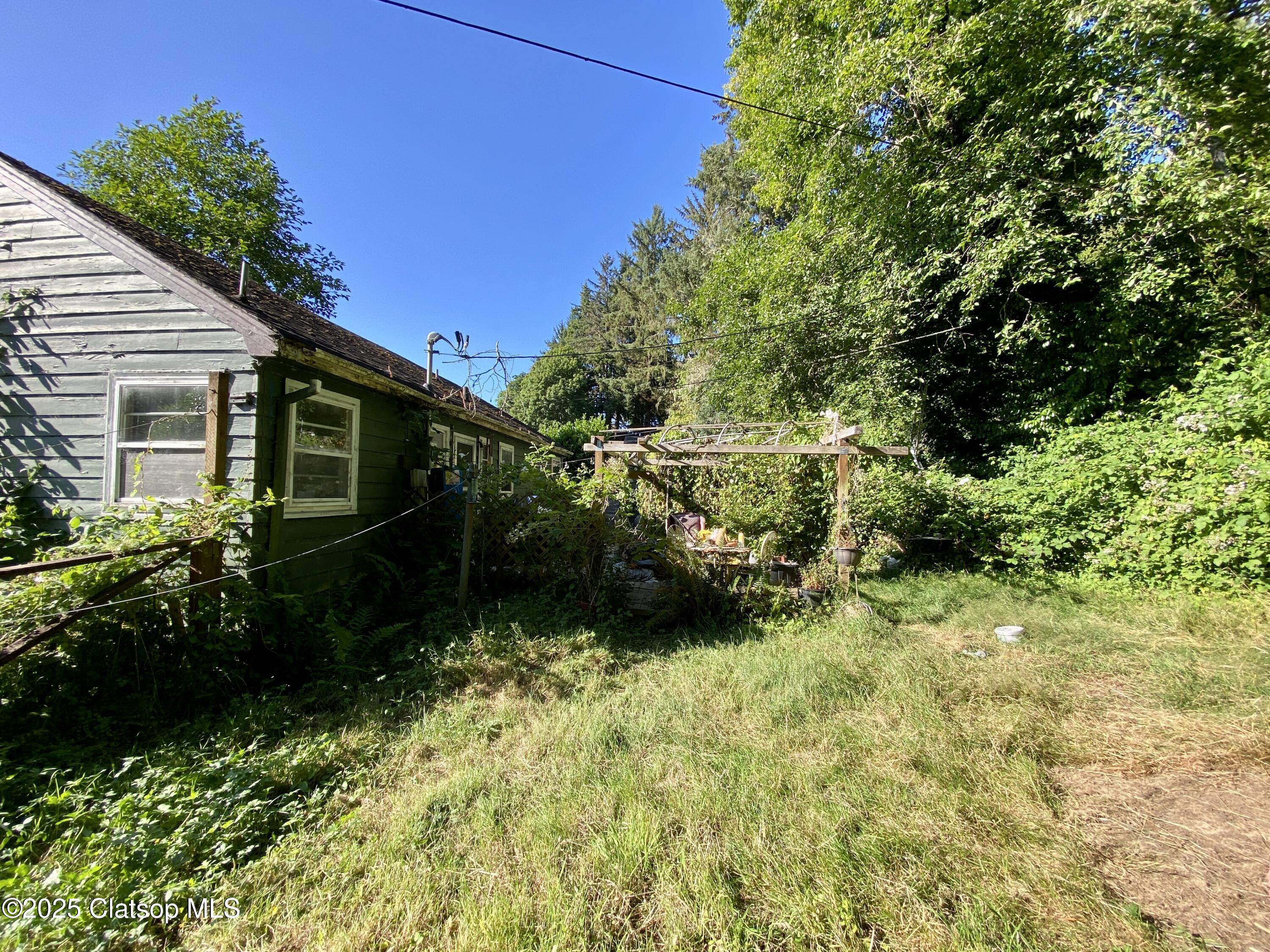 3535 Harrison Drive Property Photo 5