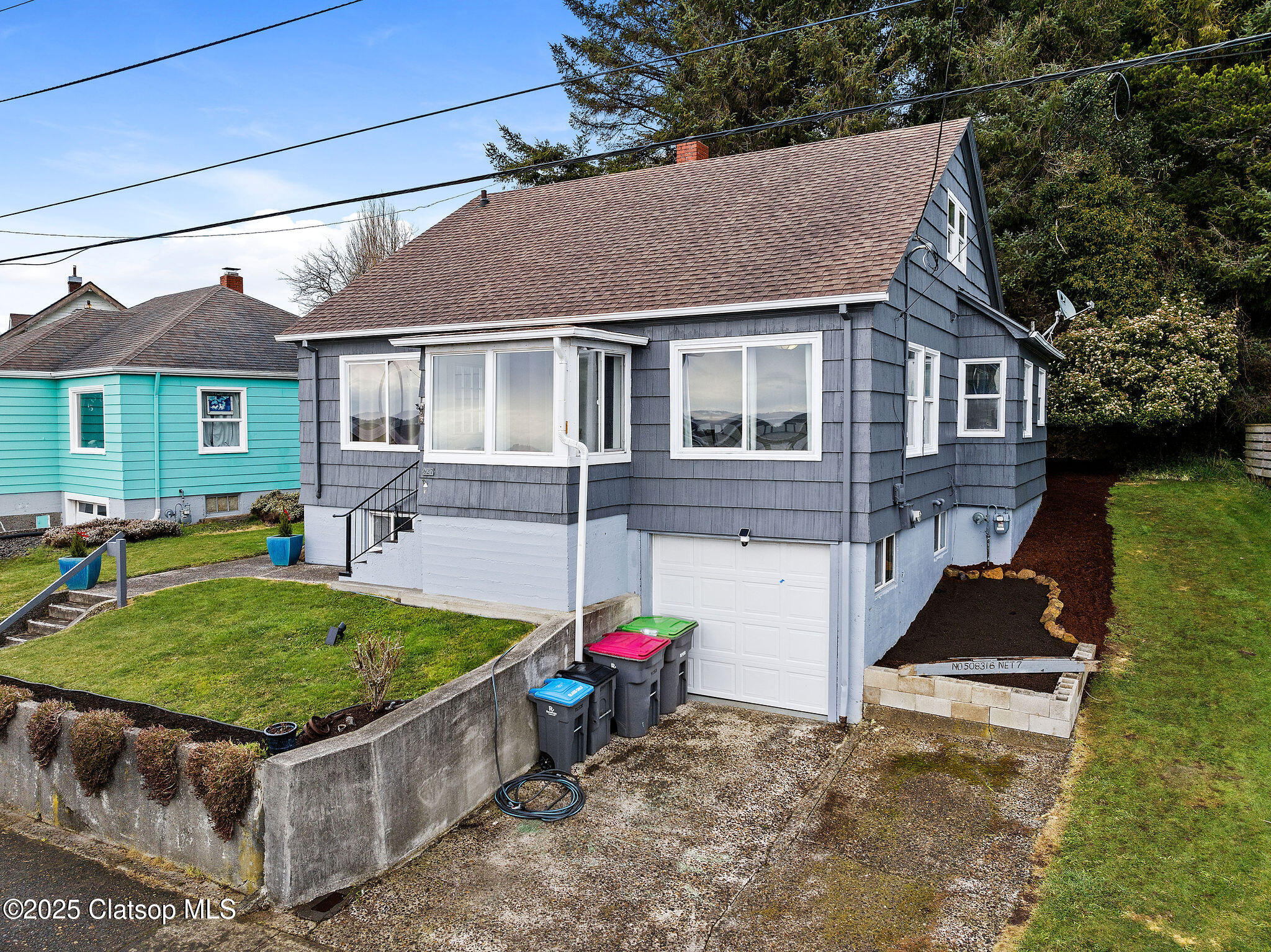 627 W Marine Drive Property Photo 3