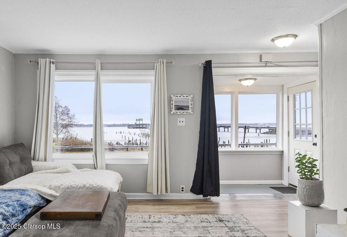 627 W Marine Drive Property Photo 10