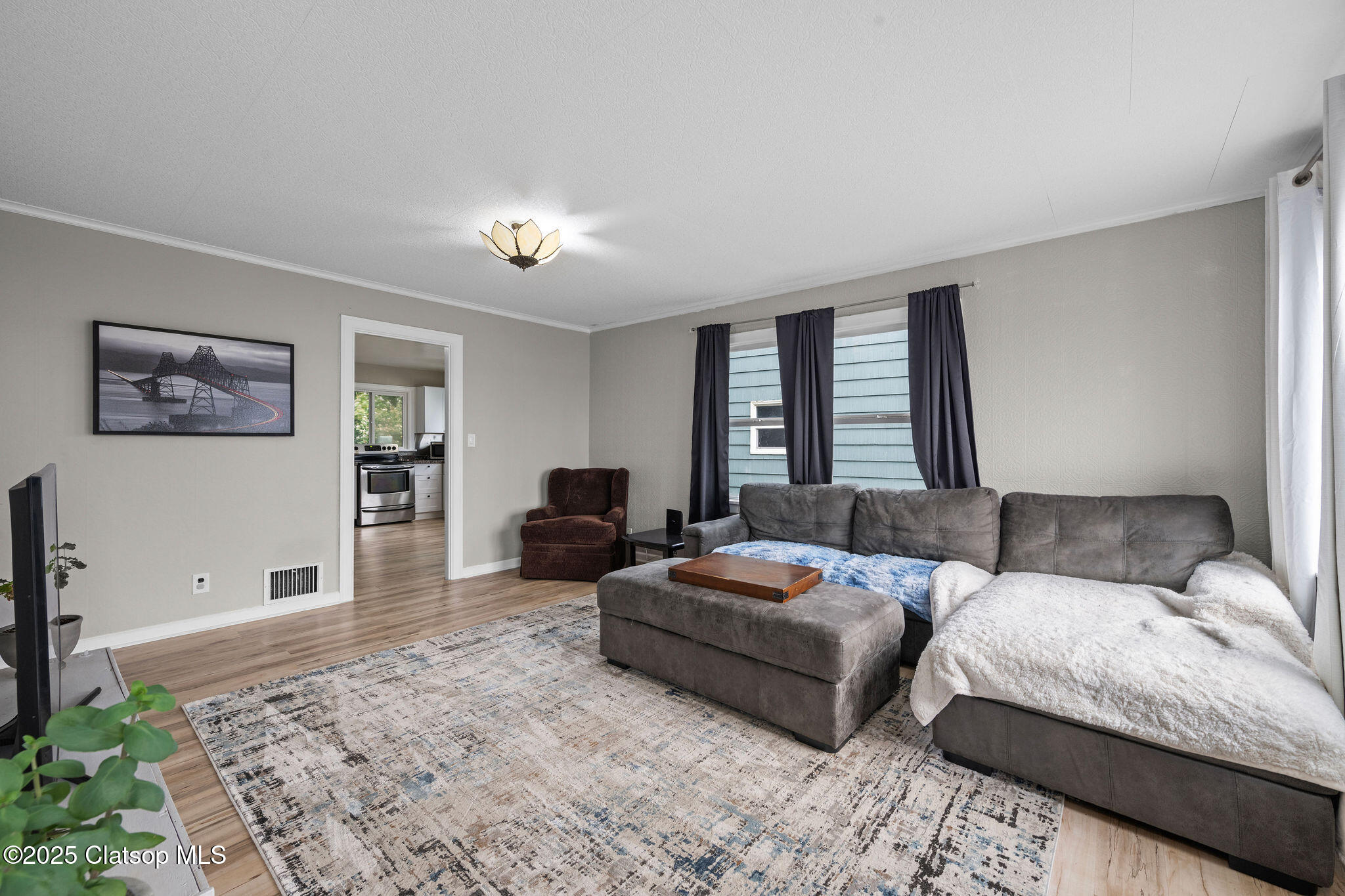 627 W Marine Drive Property Photo 13