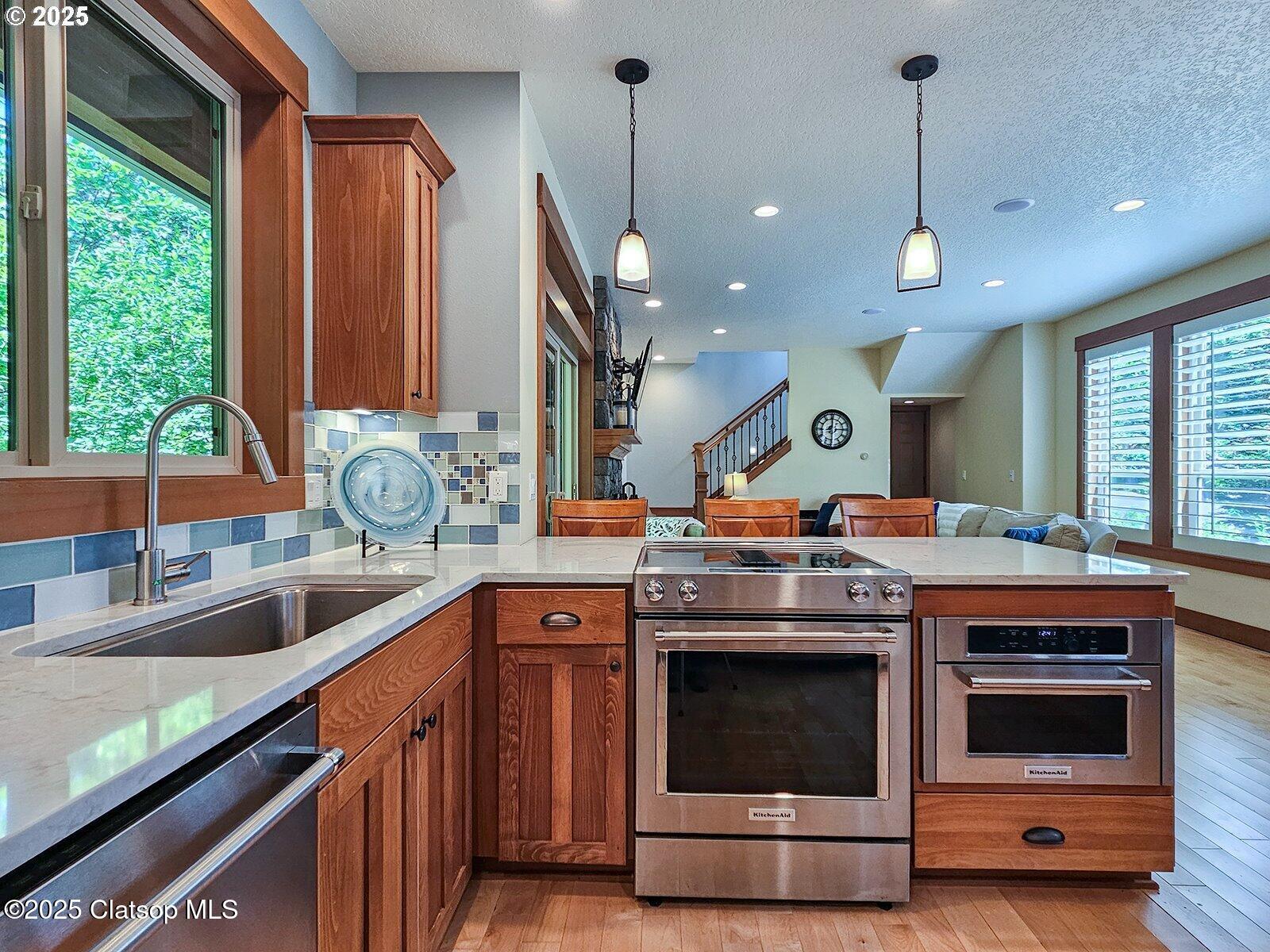9195 Puffin Lane Property Photo 10