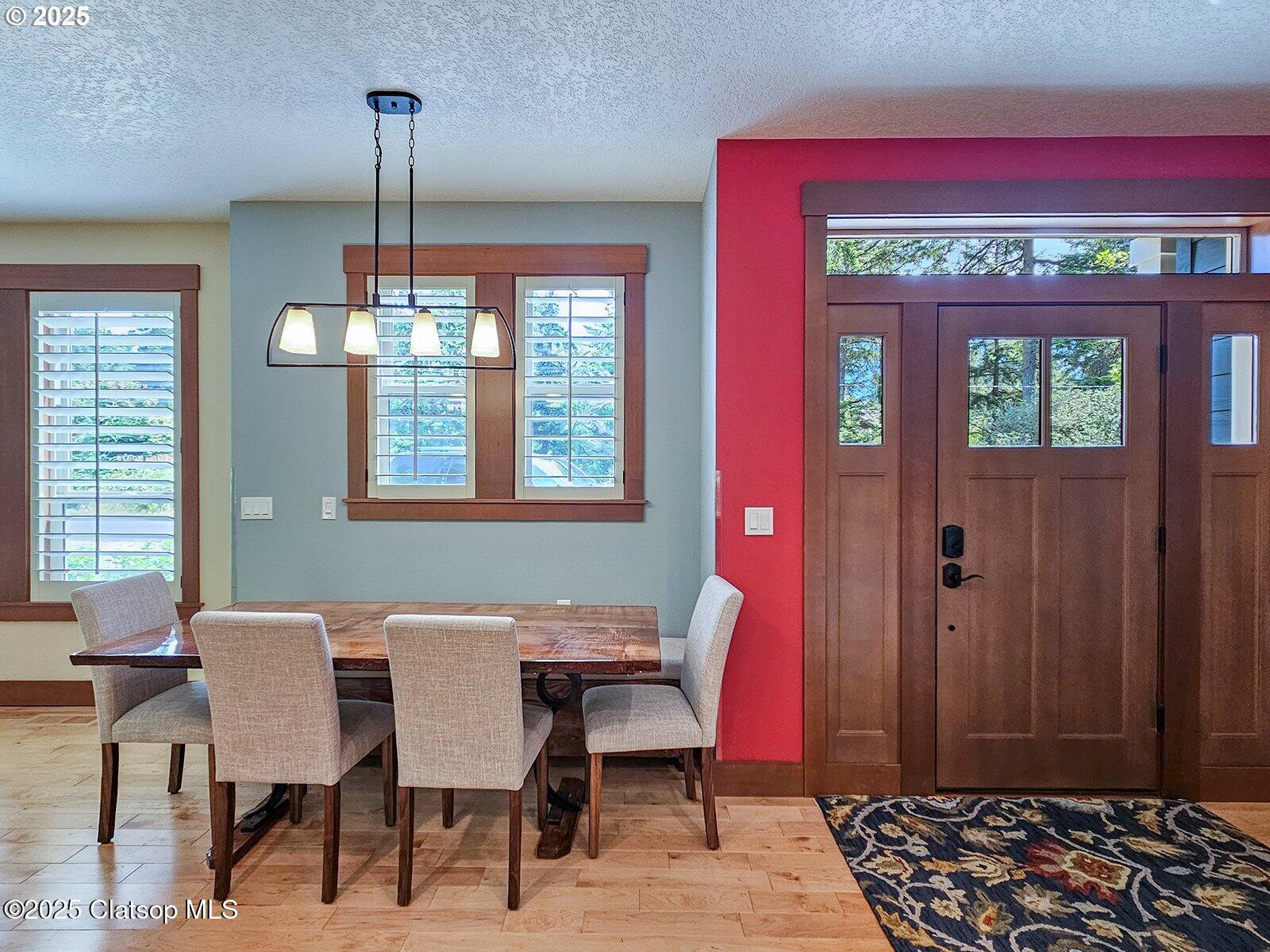 9195 Puffin Lane Property Photo 14