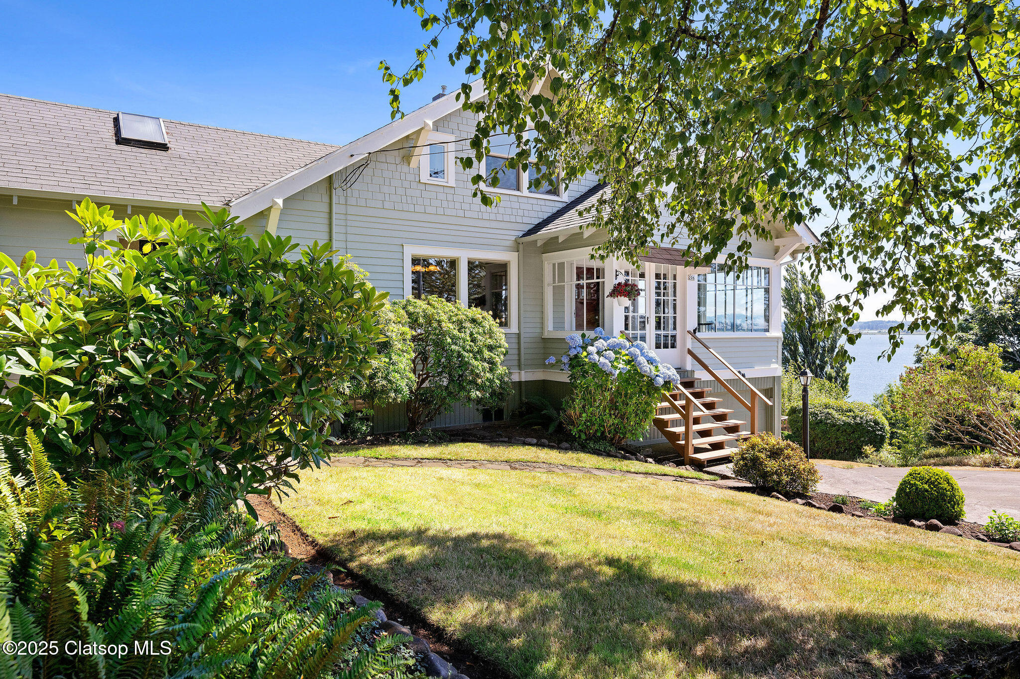 206 Bristol Street Property Photo 2