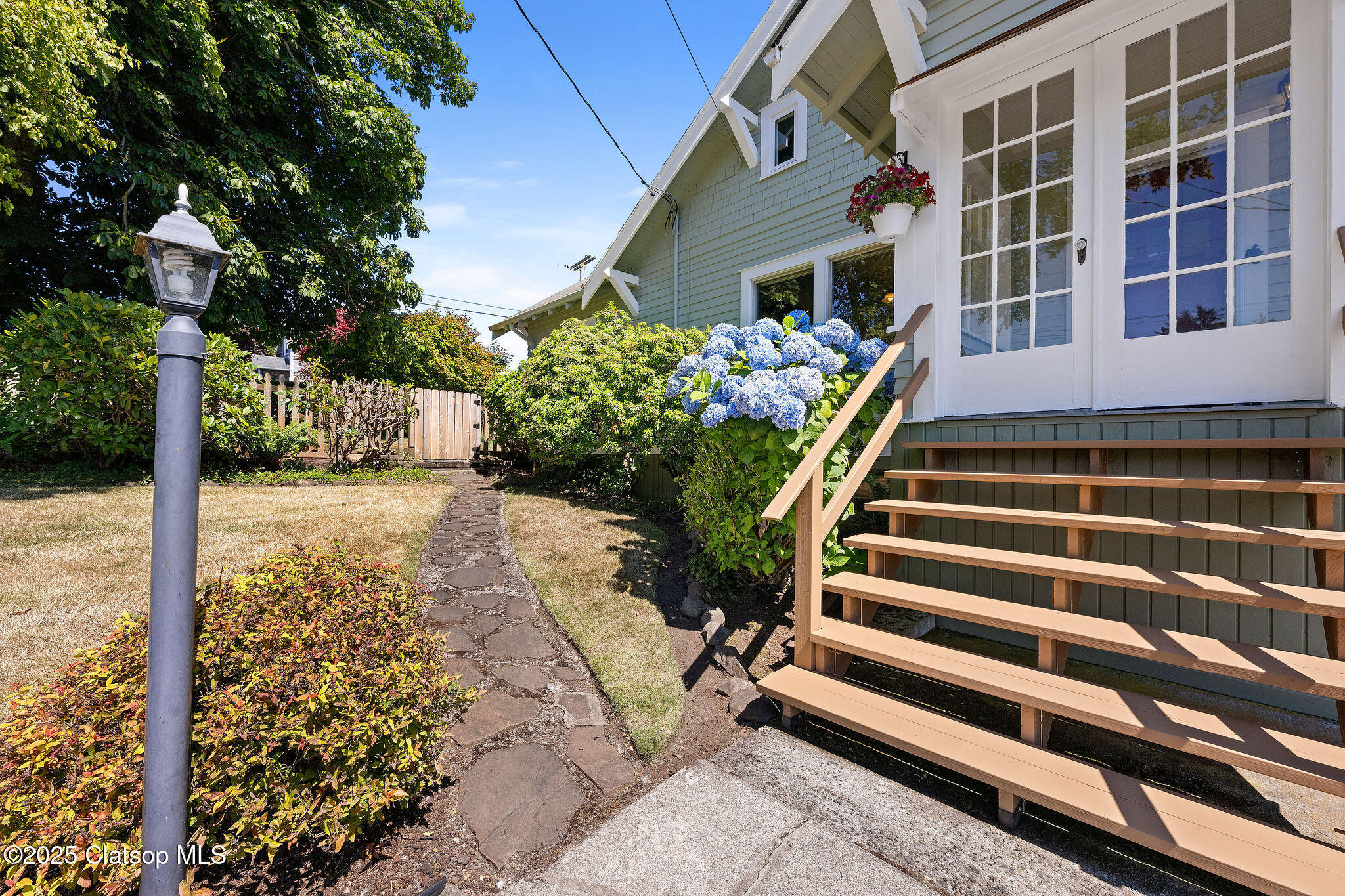 206 Bristol Street Property Photo 3