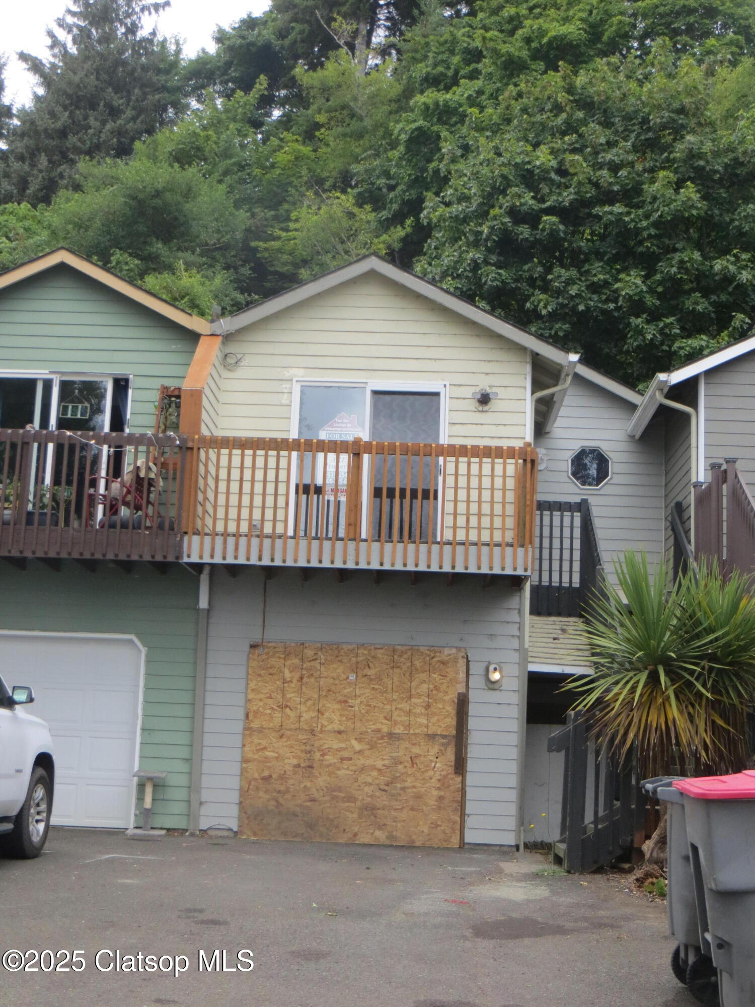 1316 Olney Avenue Property Photo 1