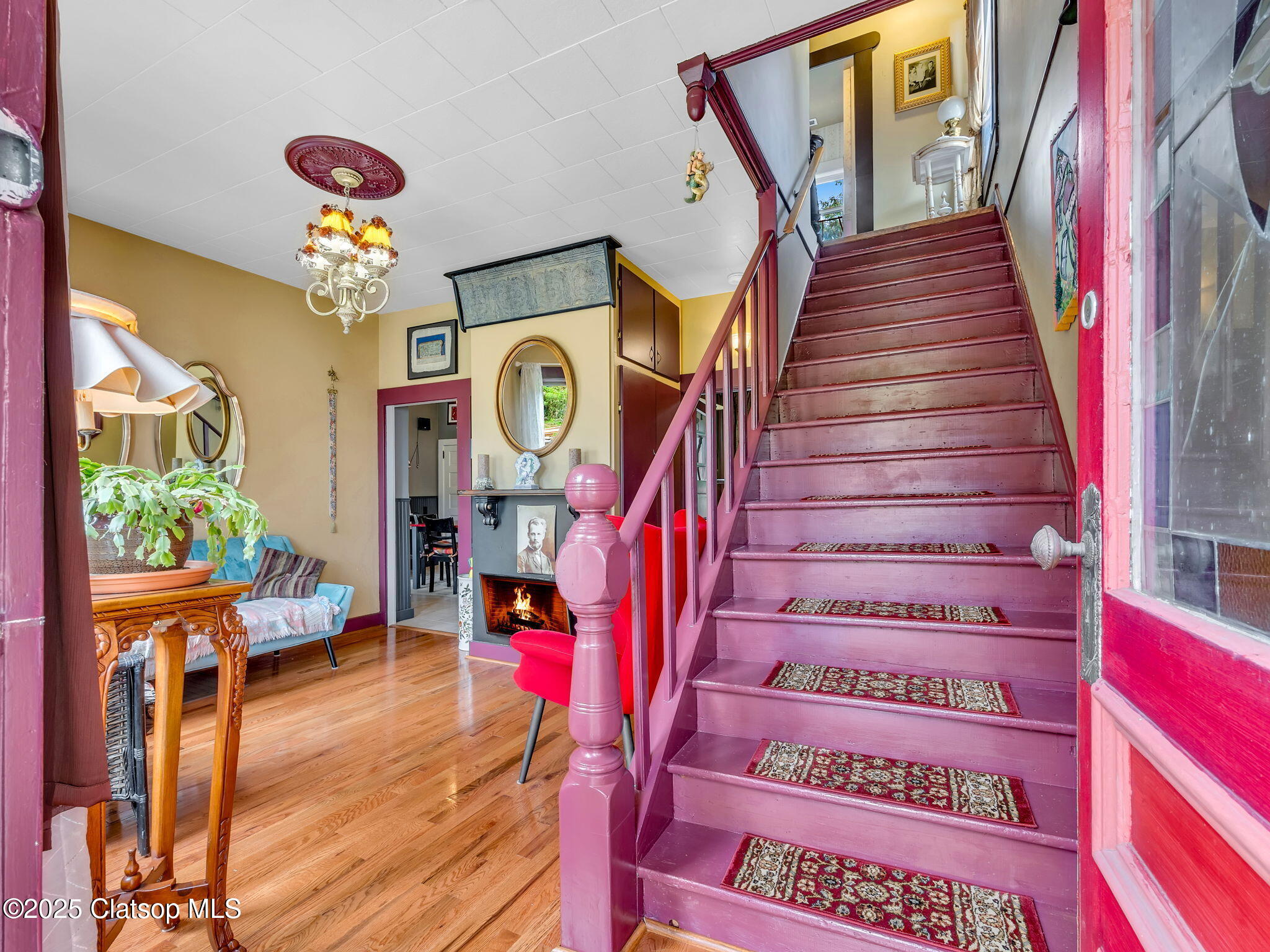 143 Washington Street Property Photo 6