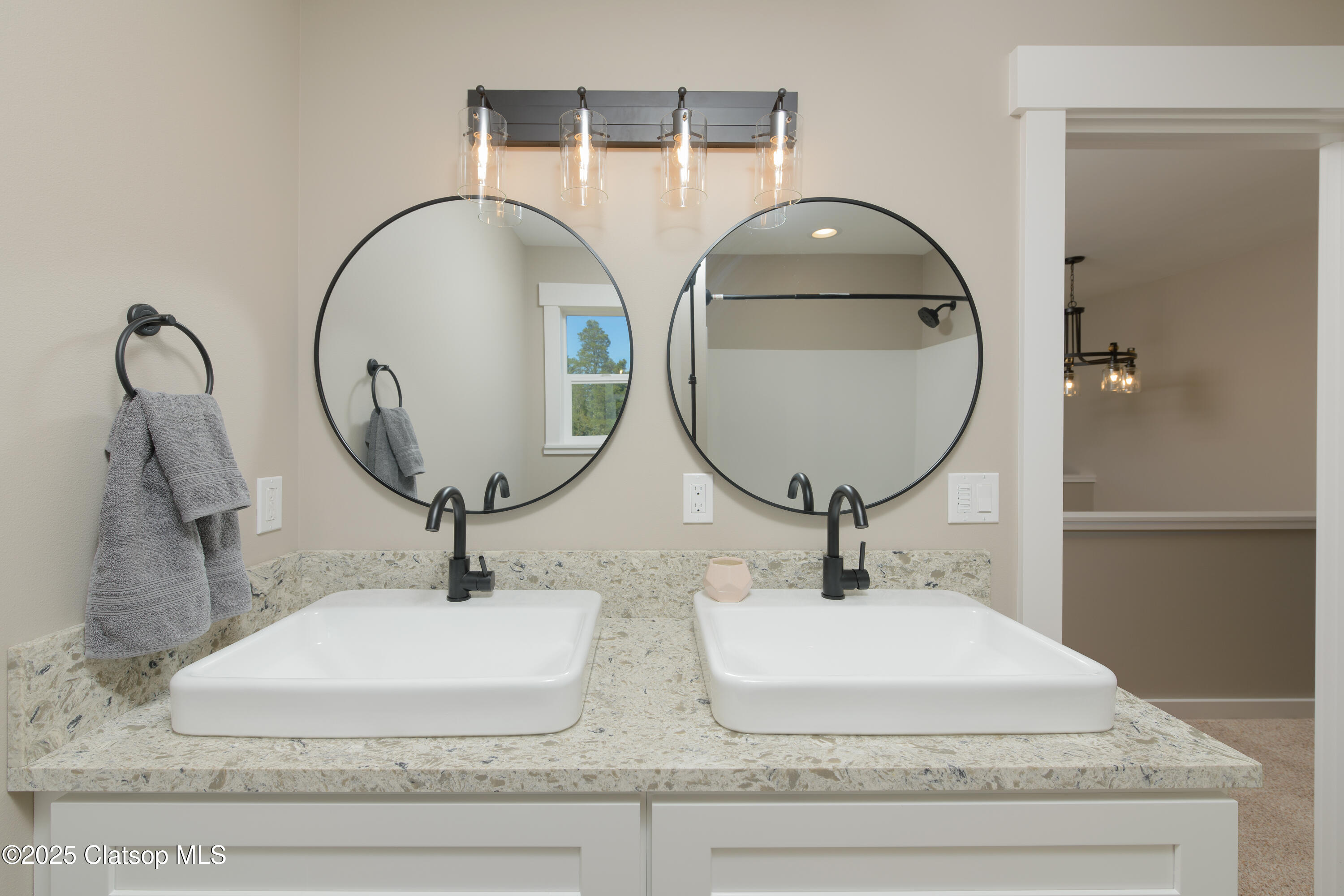 1324 Sea Ridge Ln Property Photo 15