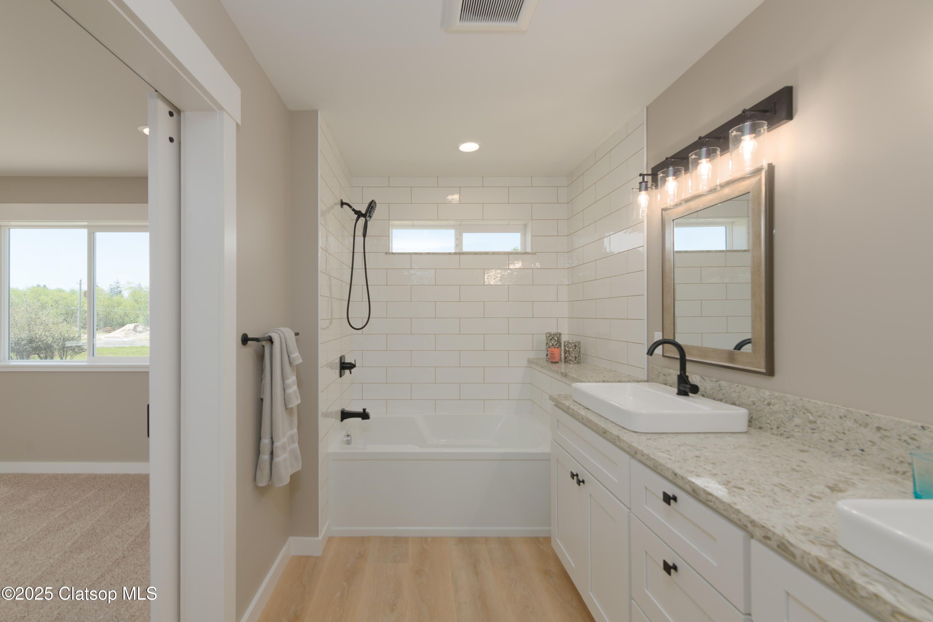 1324 Sea Ridge Ln Property Photo 19