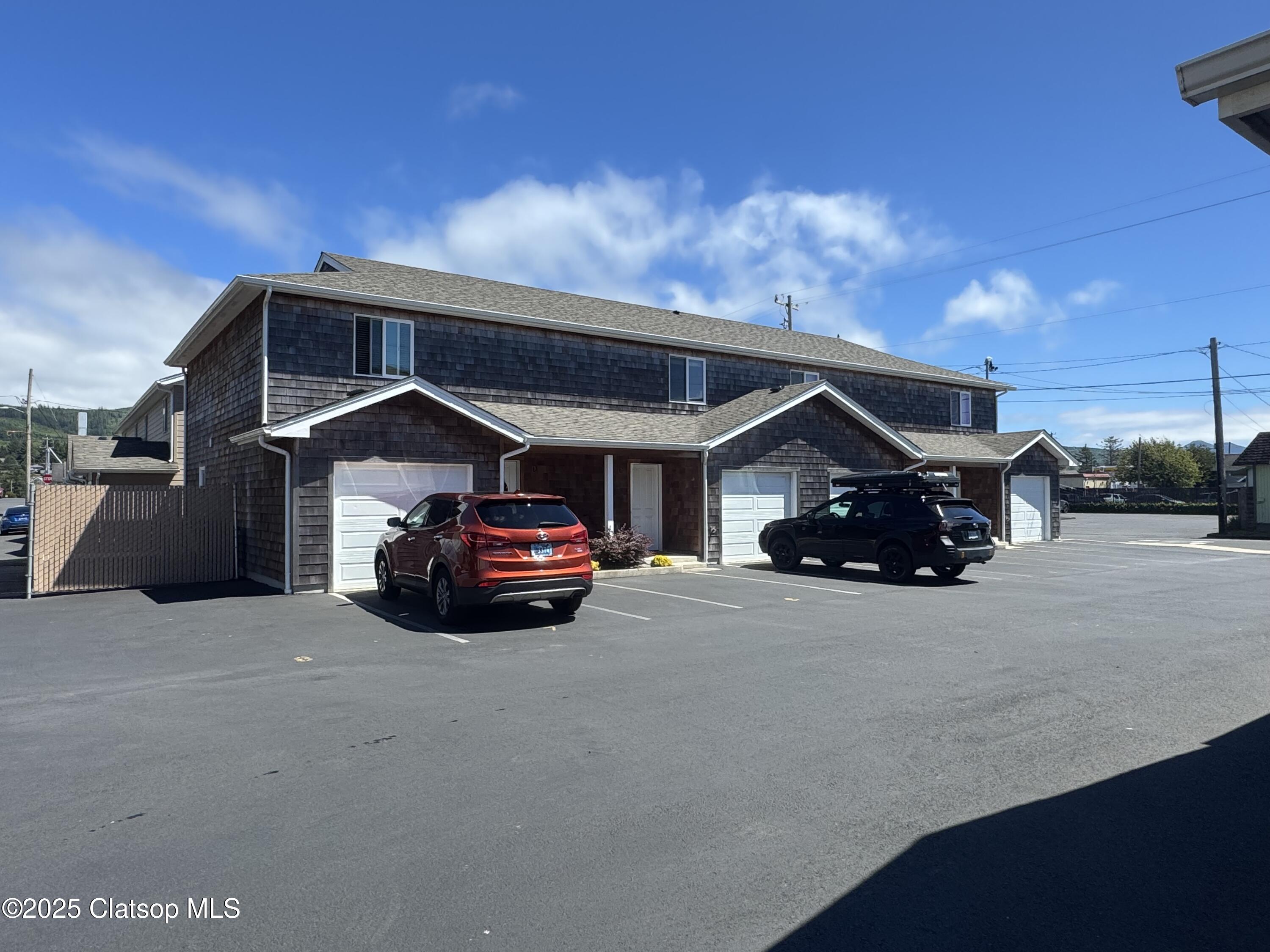 720-740 G Avenue Property Photo 2
