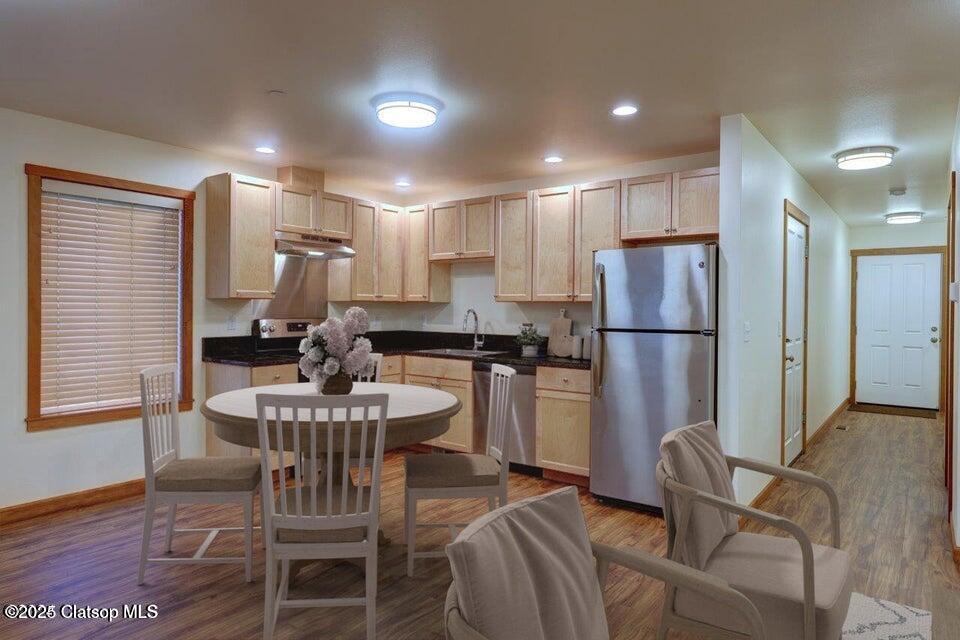 720-740 G Avenue Property Photo 4
